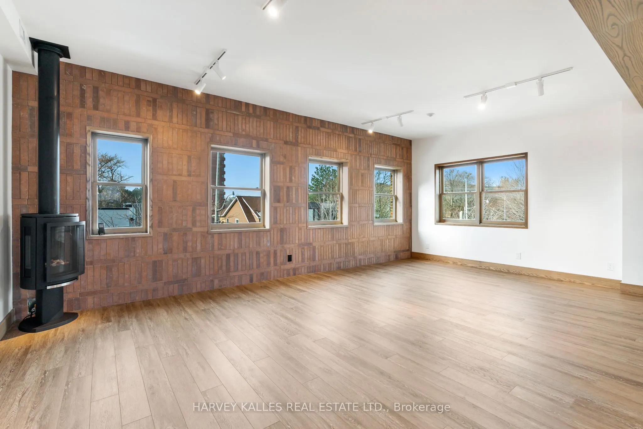 663 Greenwood Avenue #One