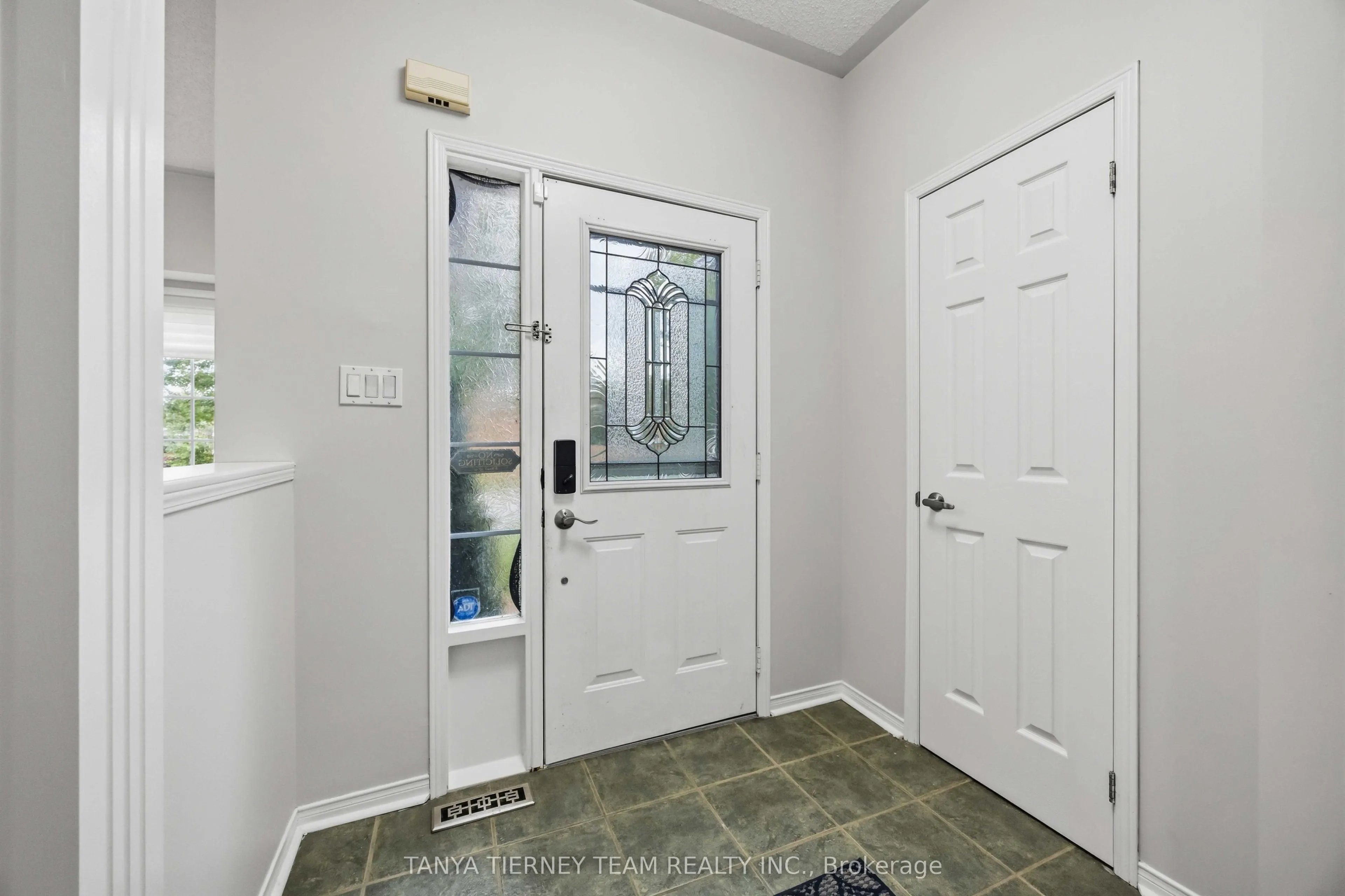 28 Perryview Drive