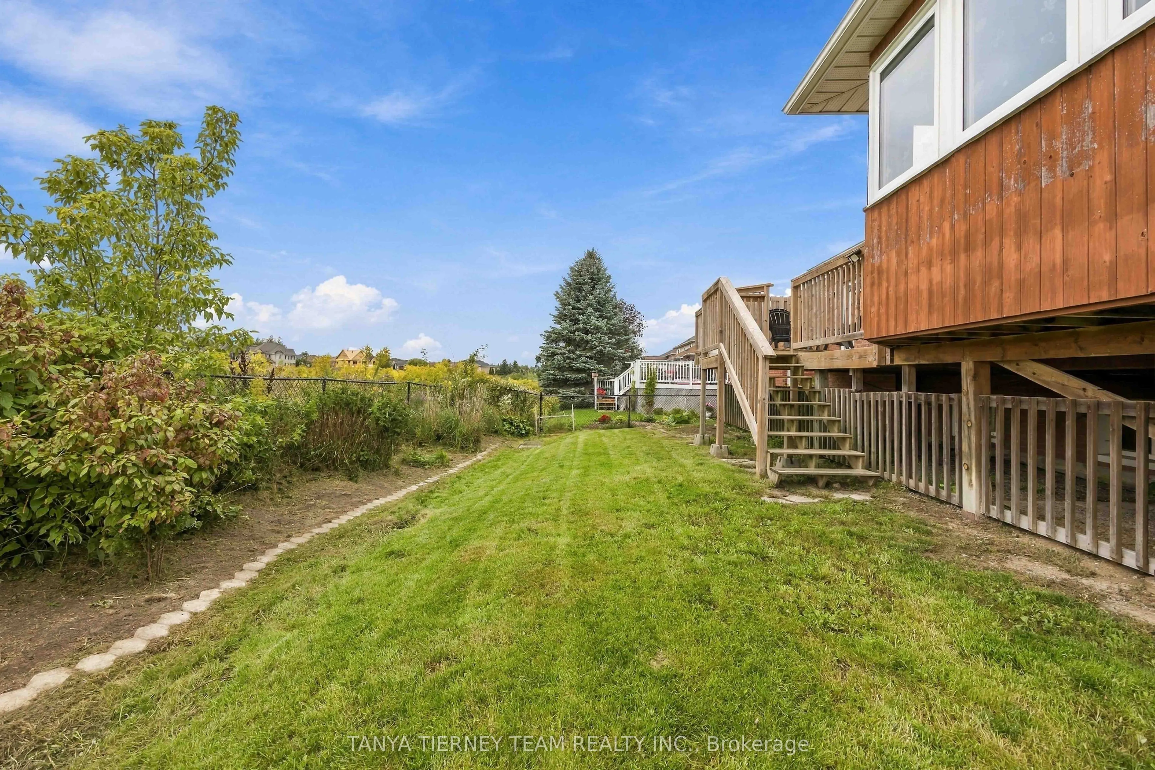 28 Perryview Drive
