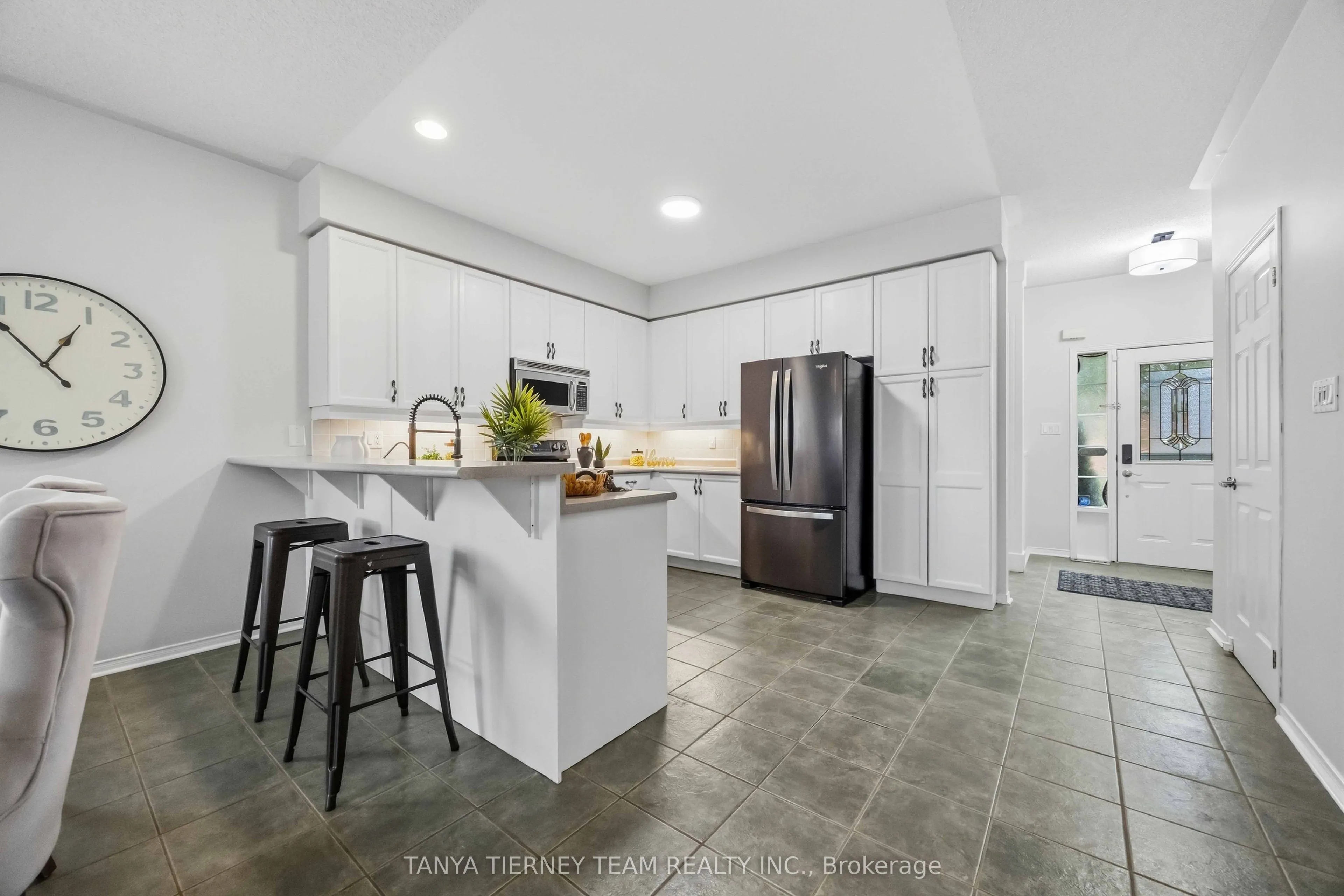 28 Perryview Drive