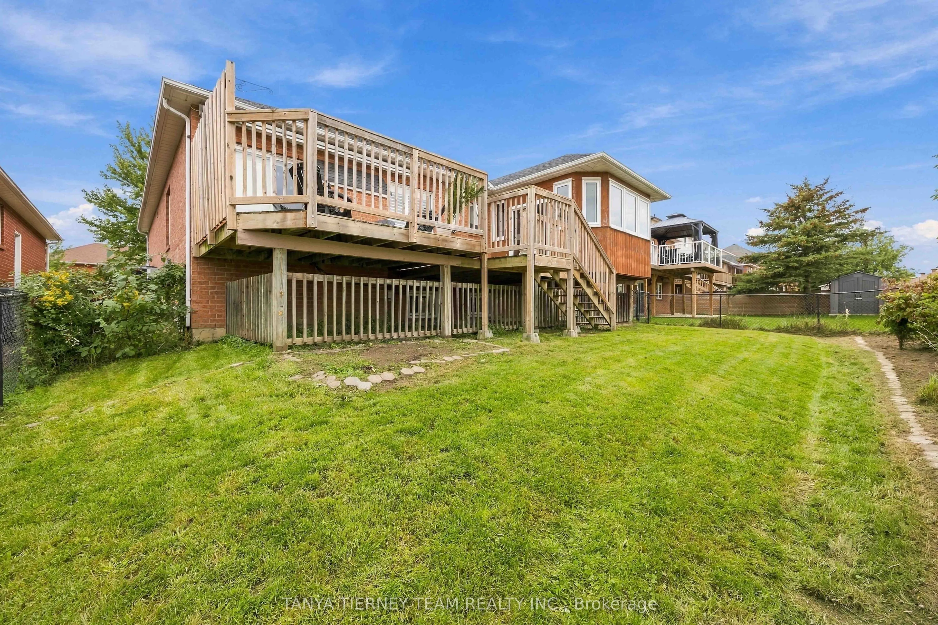 28 Perryview Drive