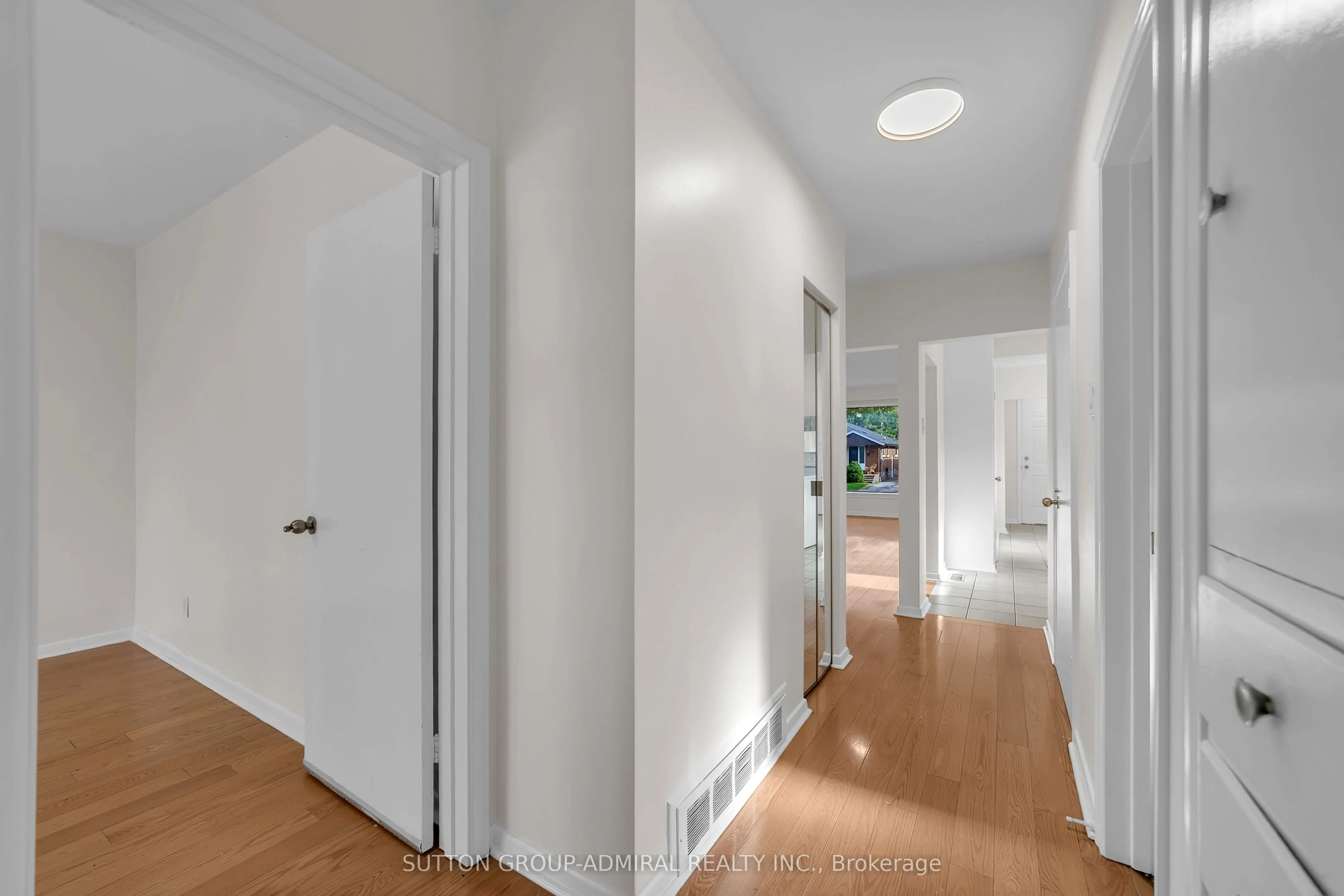 58 Rochman Boulevard E