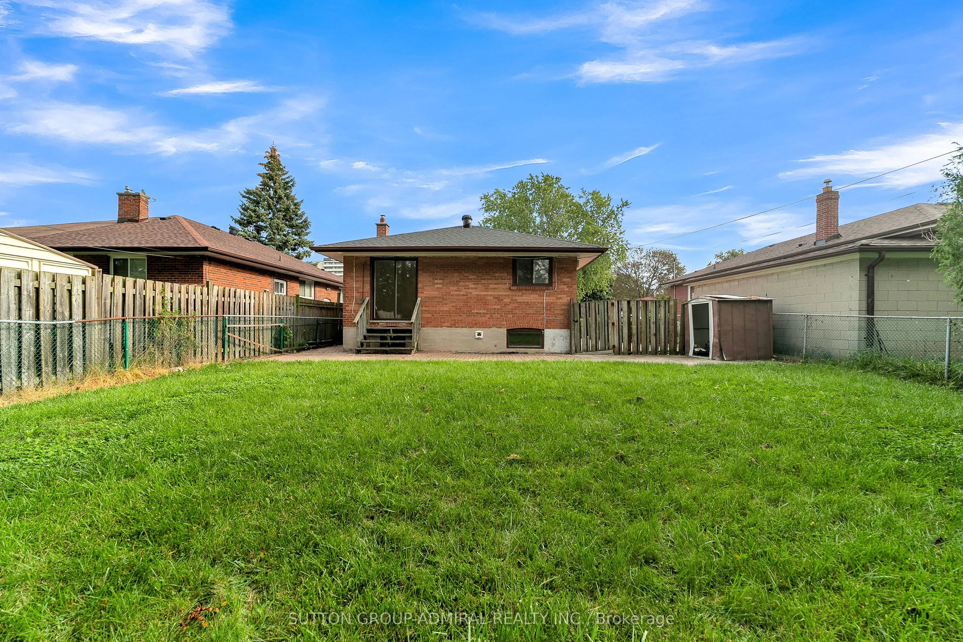 58 Rochman Boulevard E
