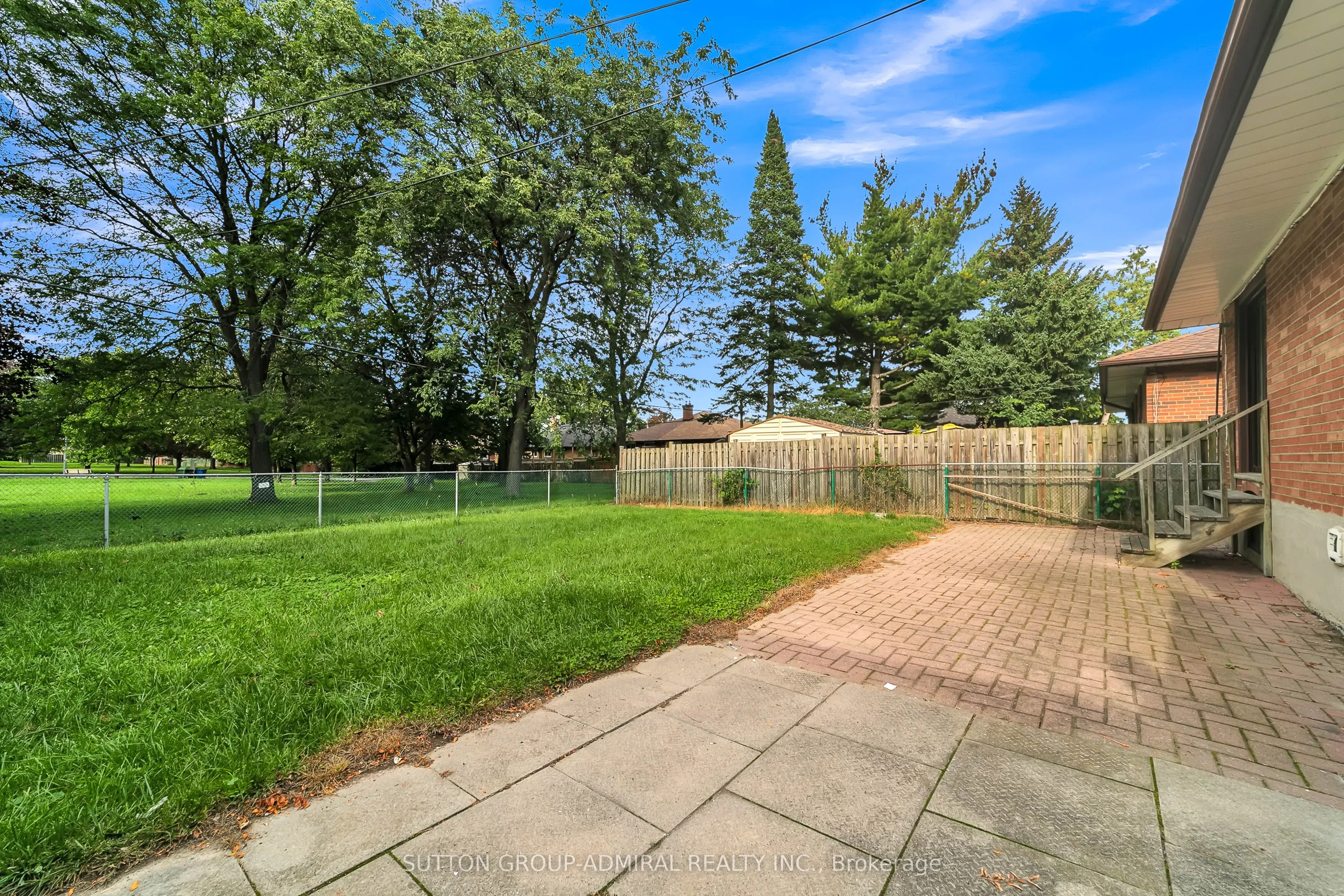 58 Rochman Boulevard E