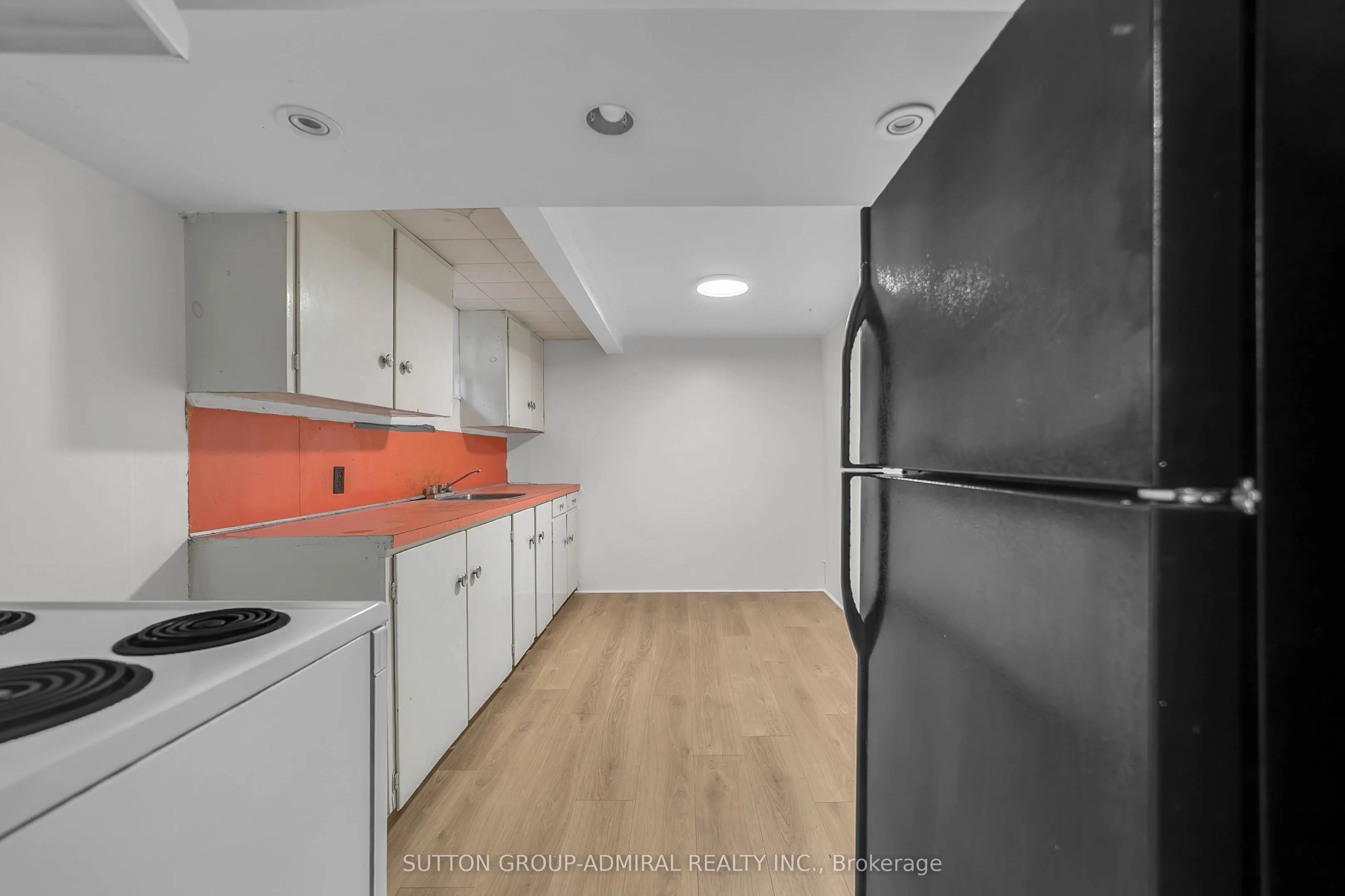58 Rochman Boulevard E