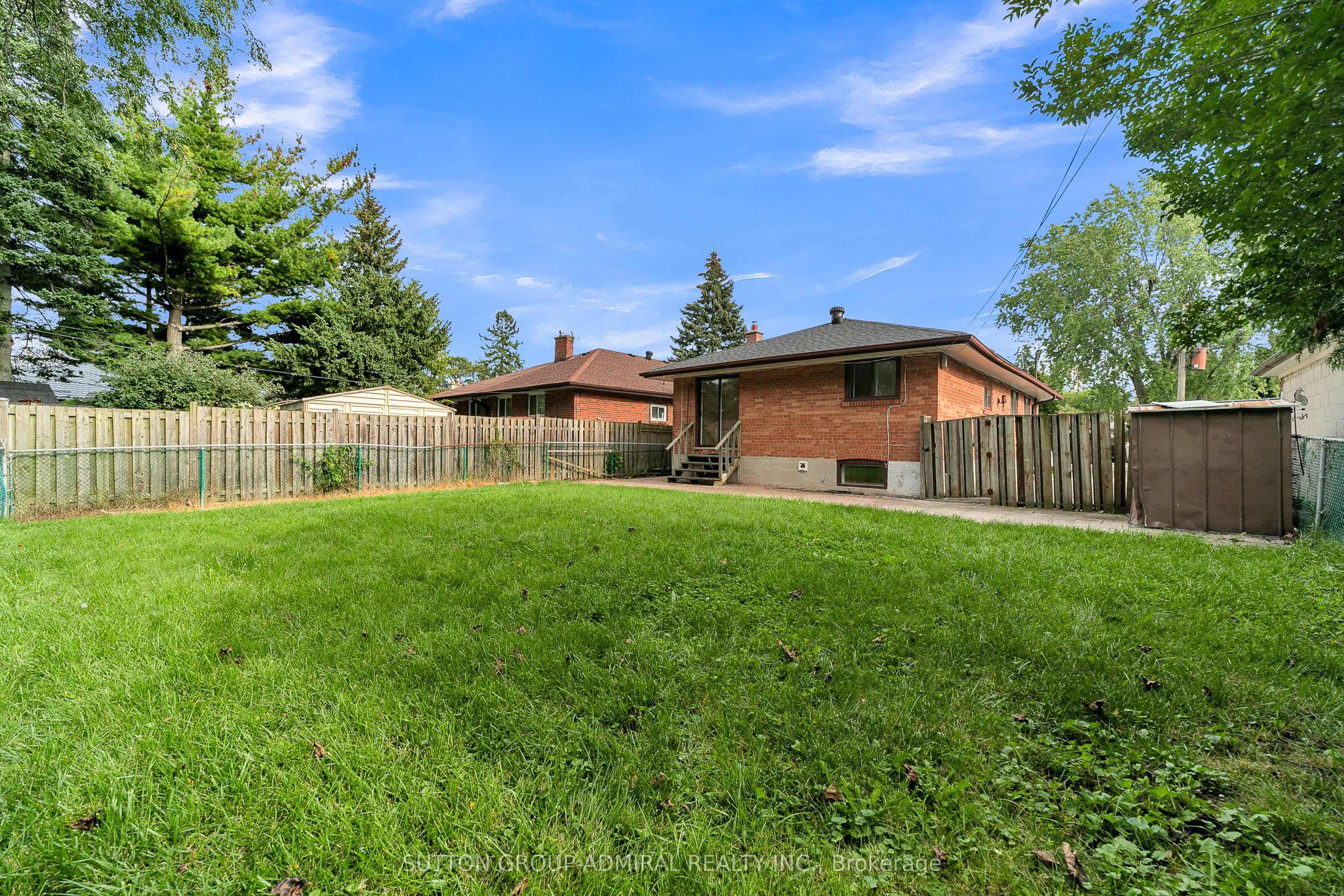 58 Rochman Boulevard E