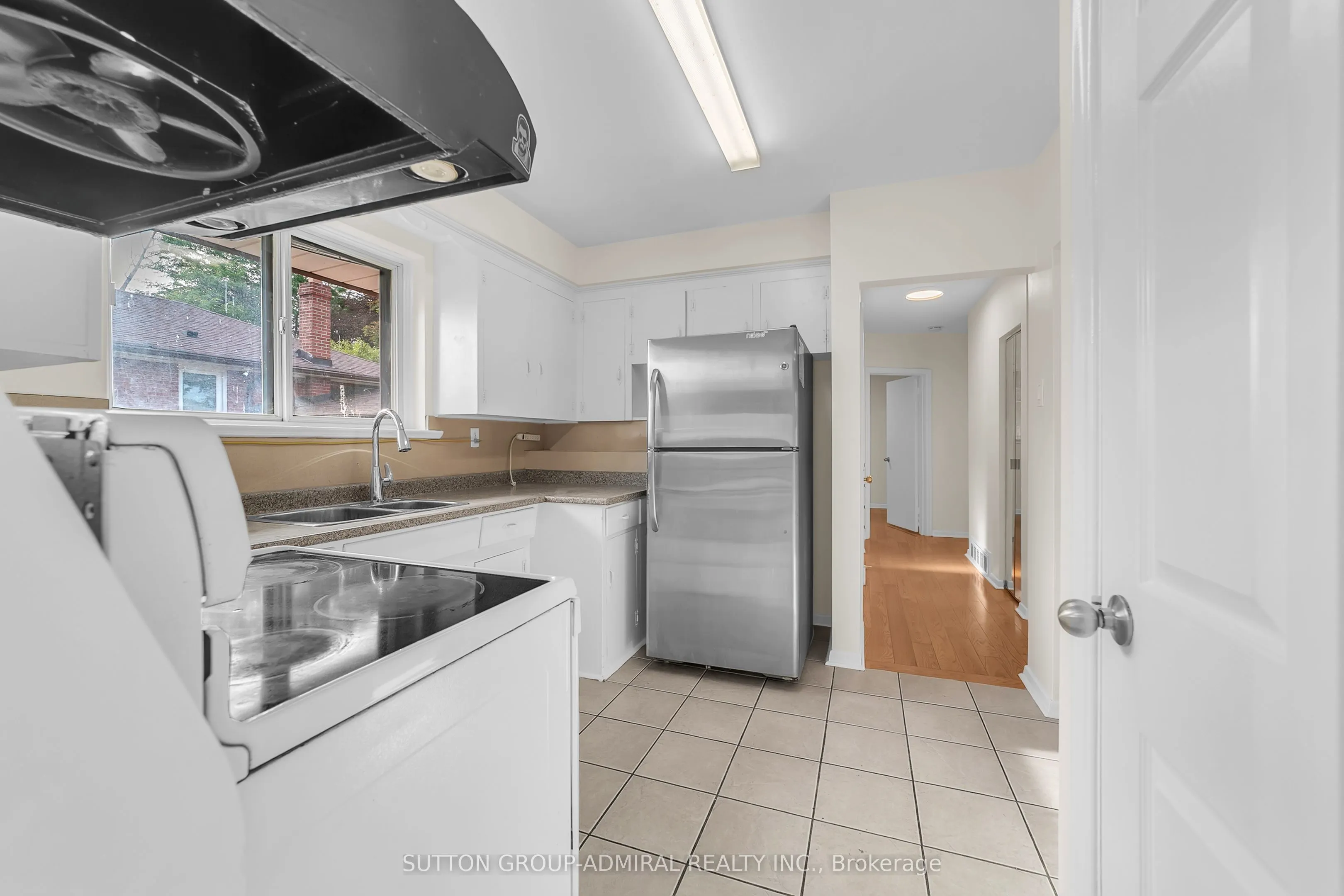 58 Rochman Boulevard E
