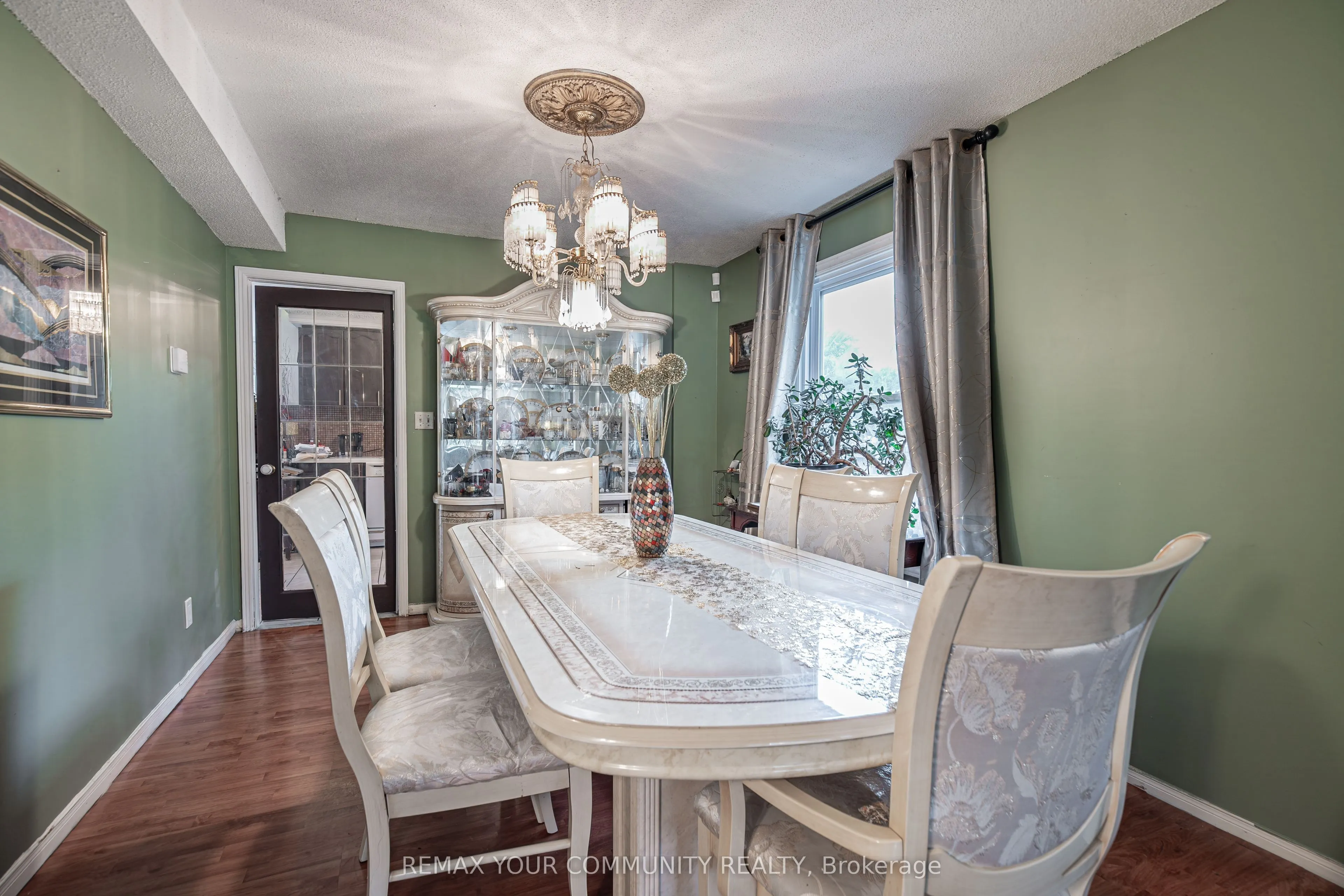 1801 Forestview Drive