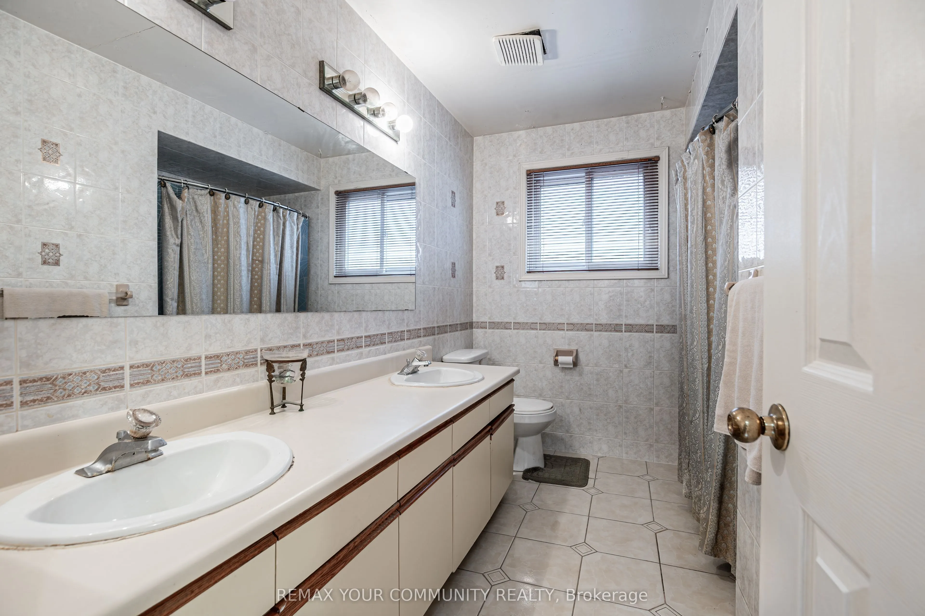 1801 Forestview Drive