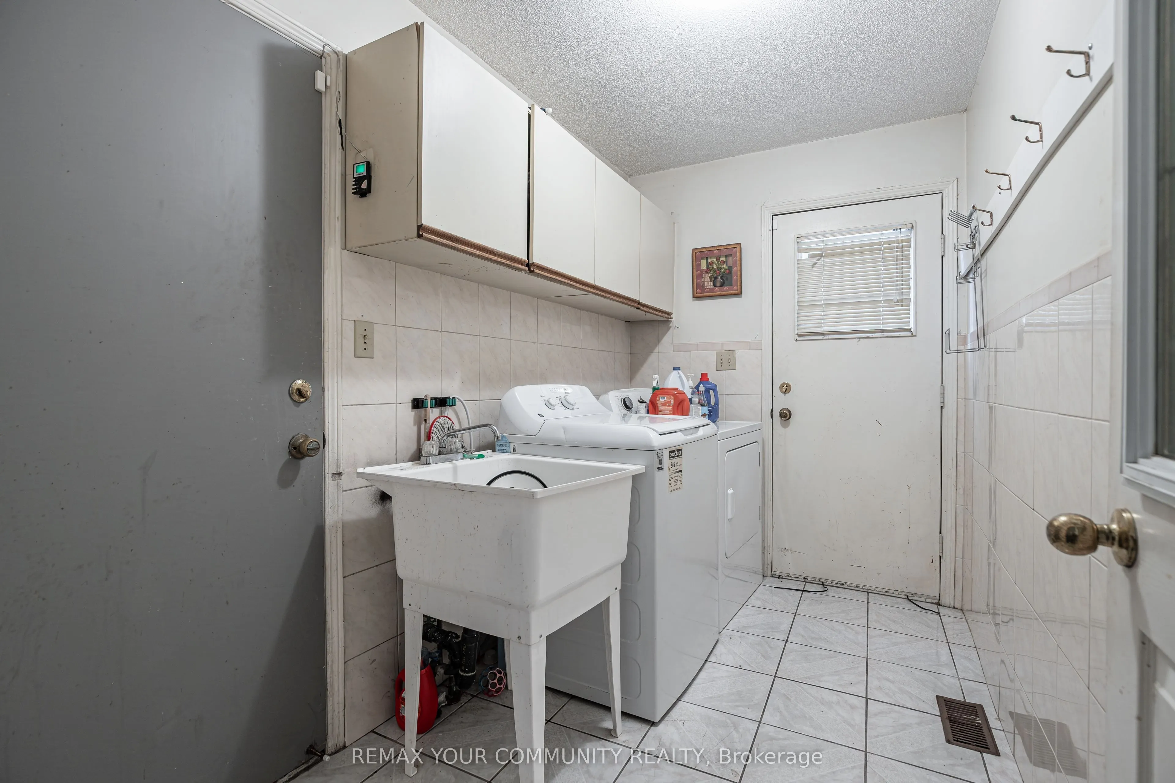 1801 Forestview Drive
