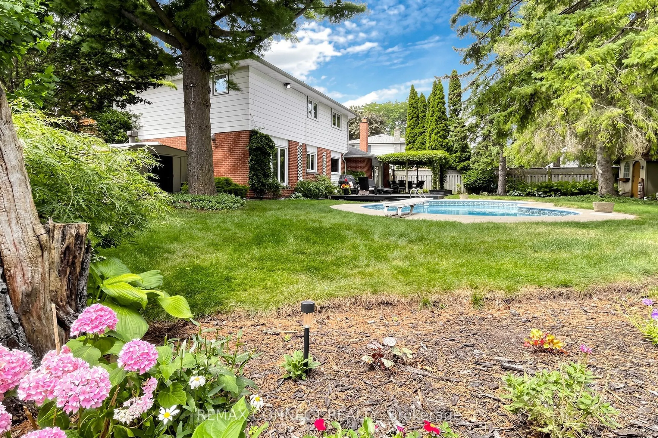 15 Satchell Boulevard