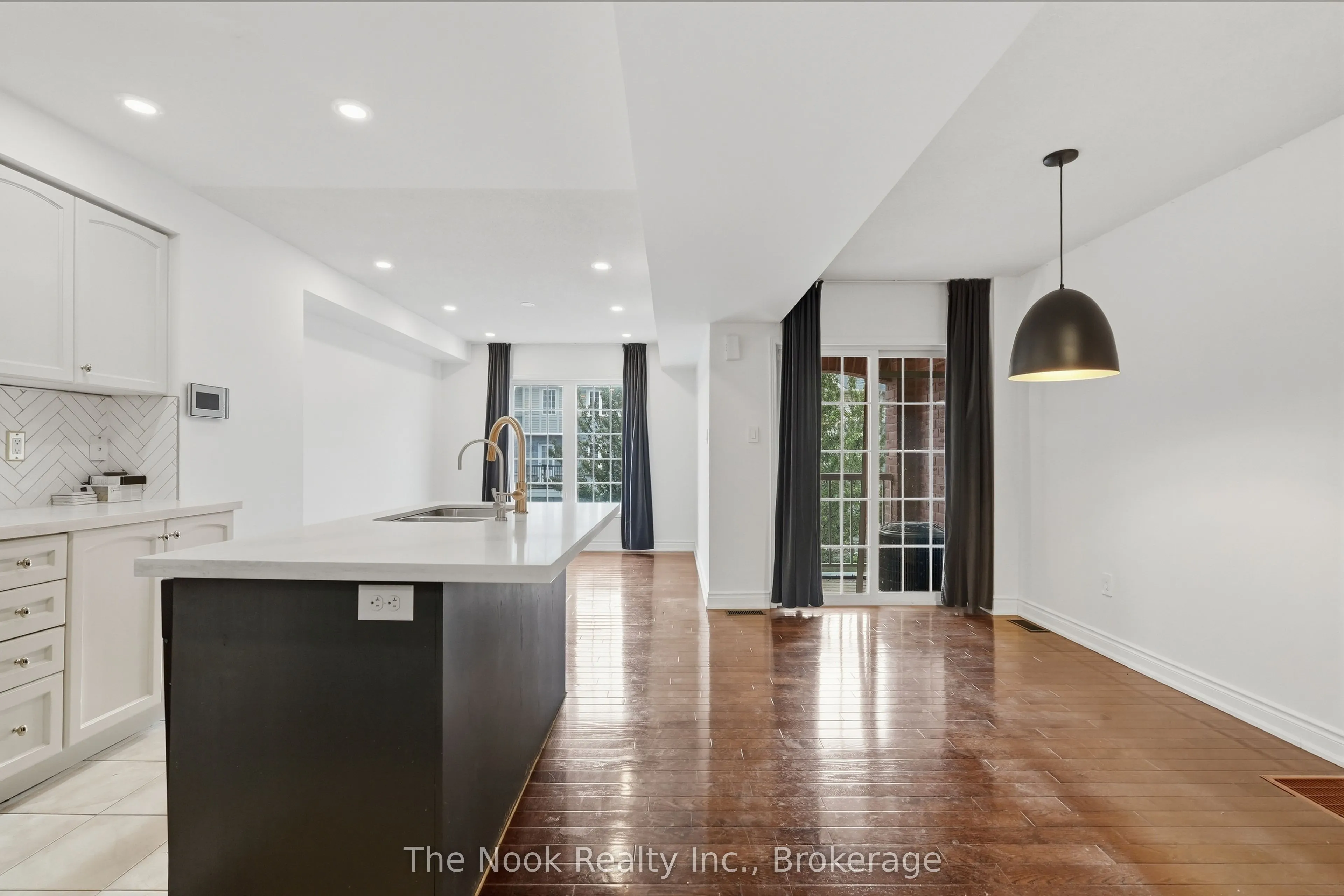 27 Blunden Road