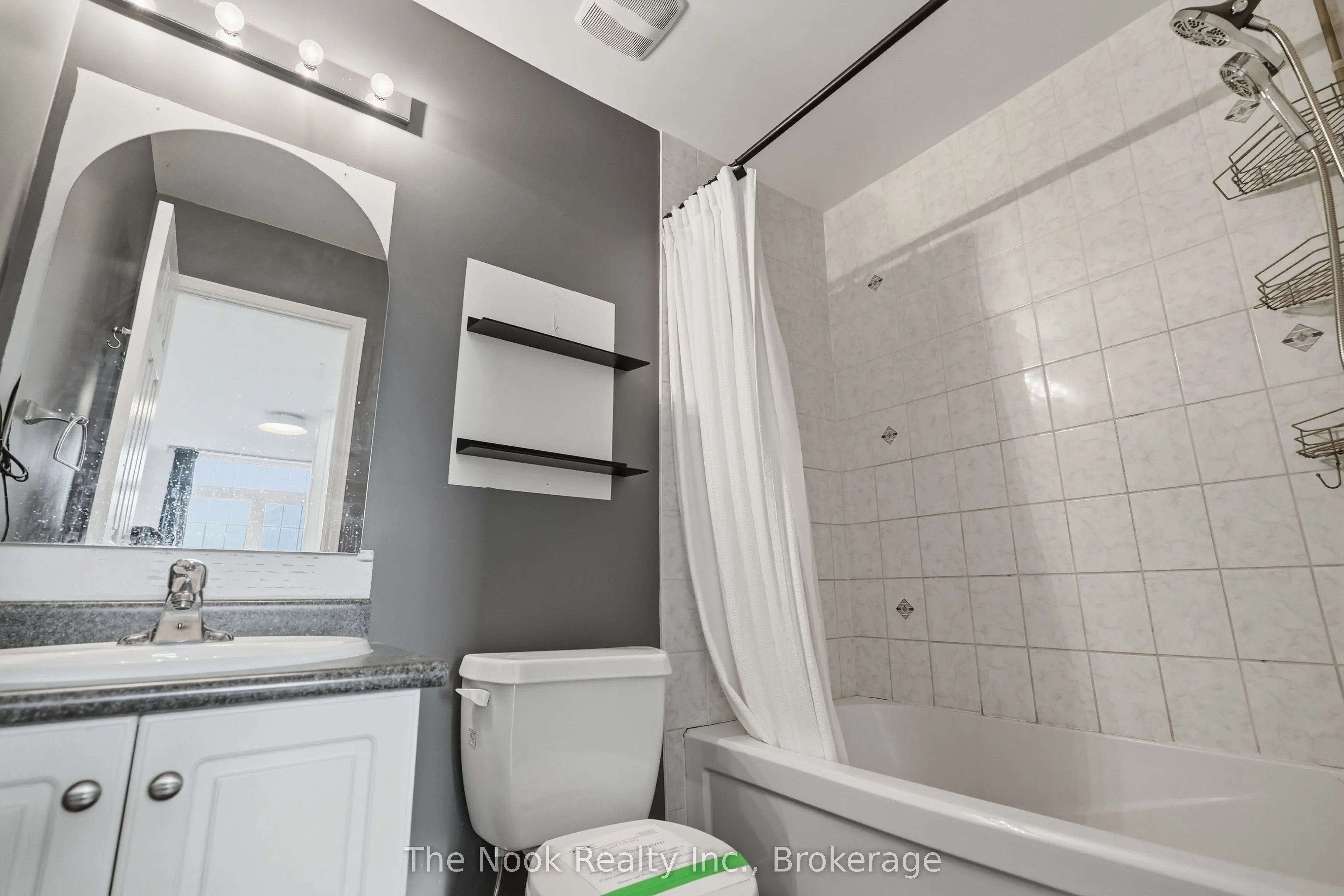 27 Blunden Road