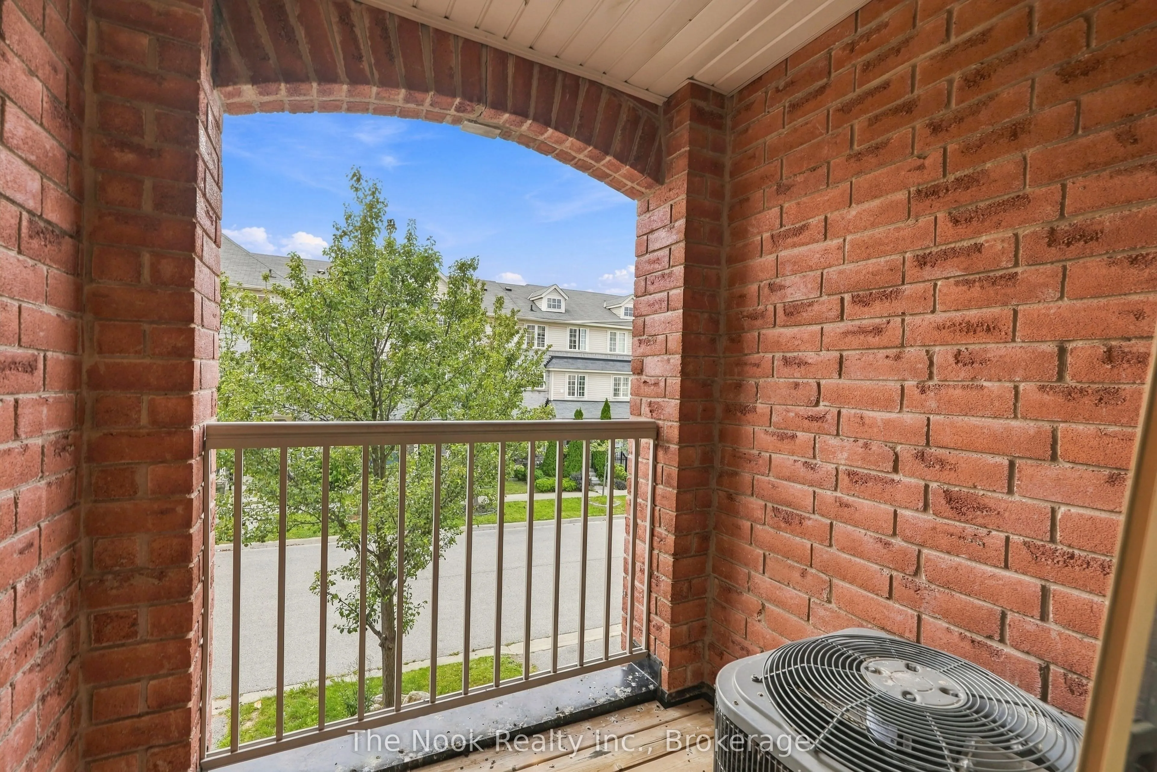 27 Blunden Road