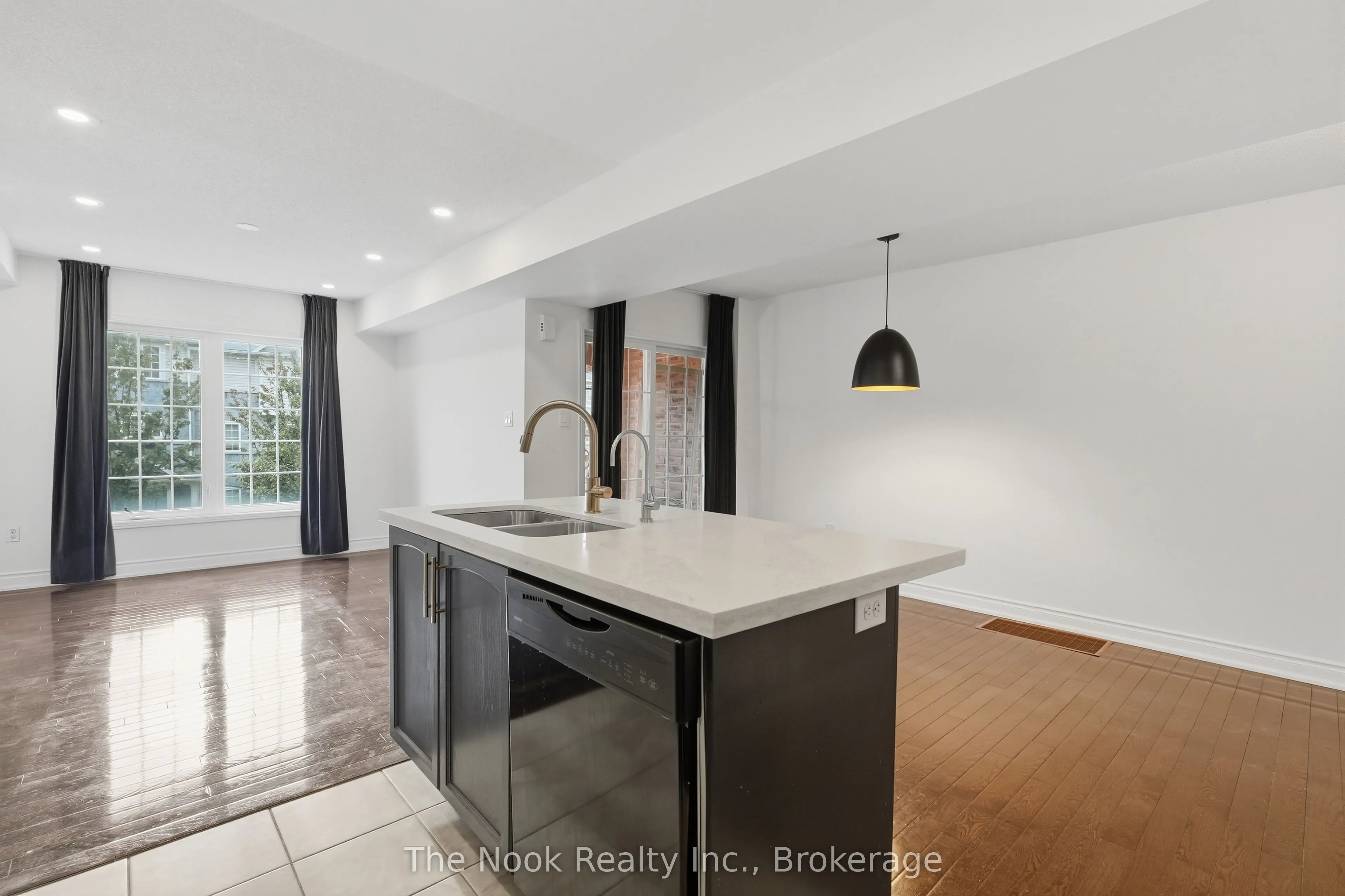 27 Blunden Road