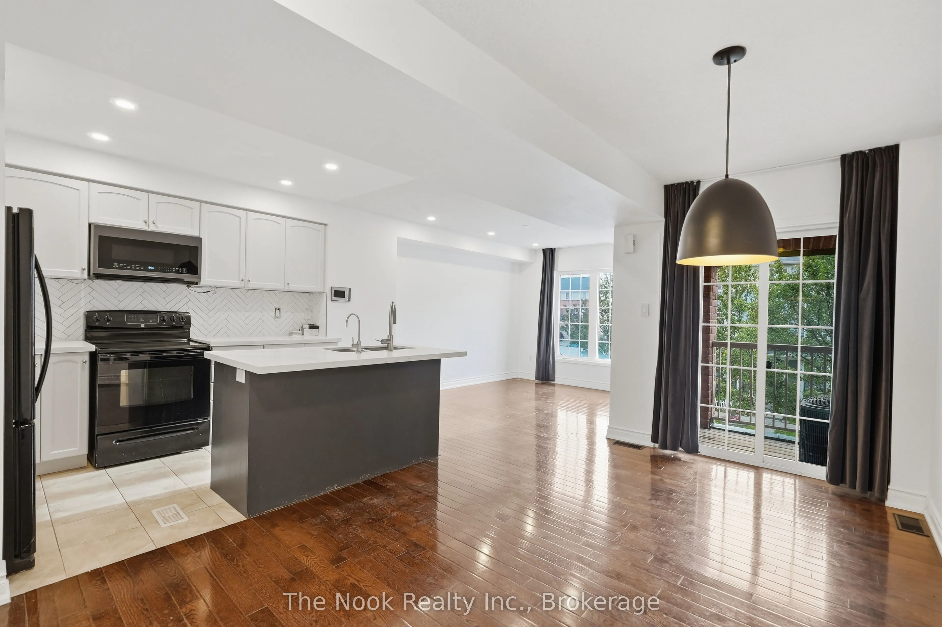 27 Blunden Road