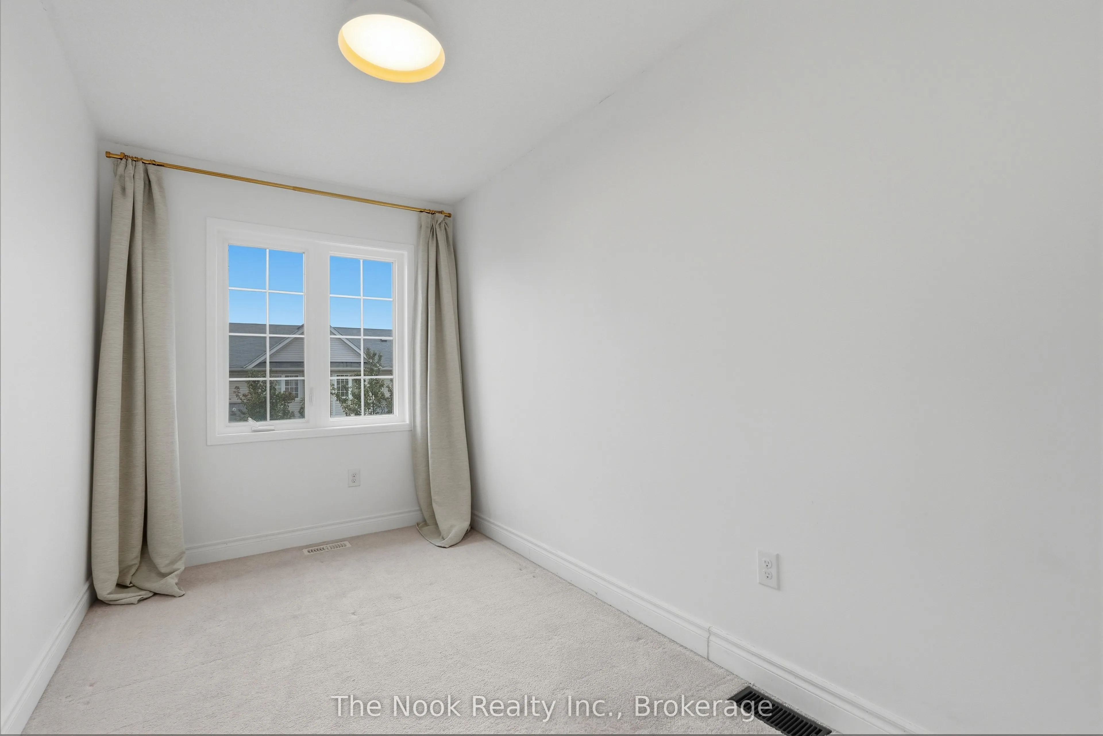 27 Blunden Road