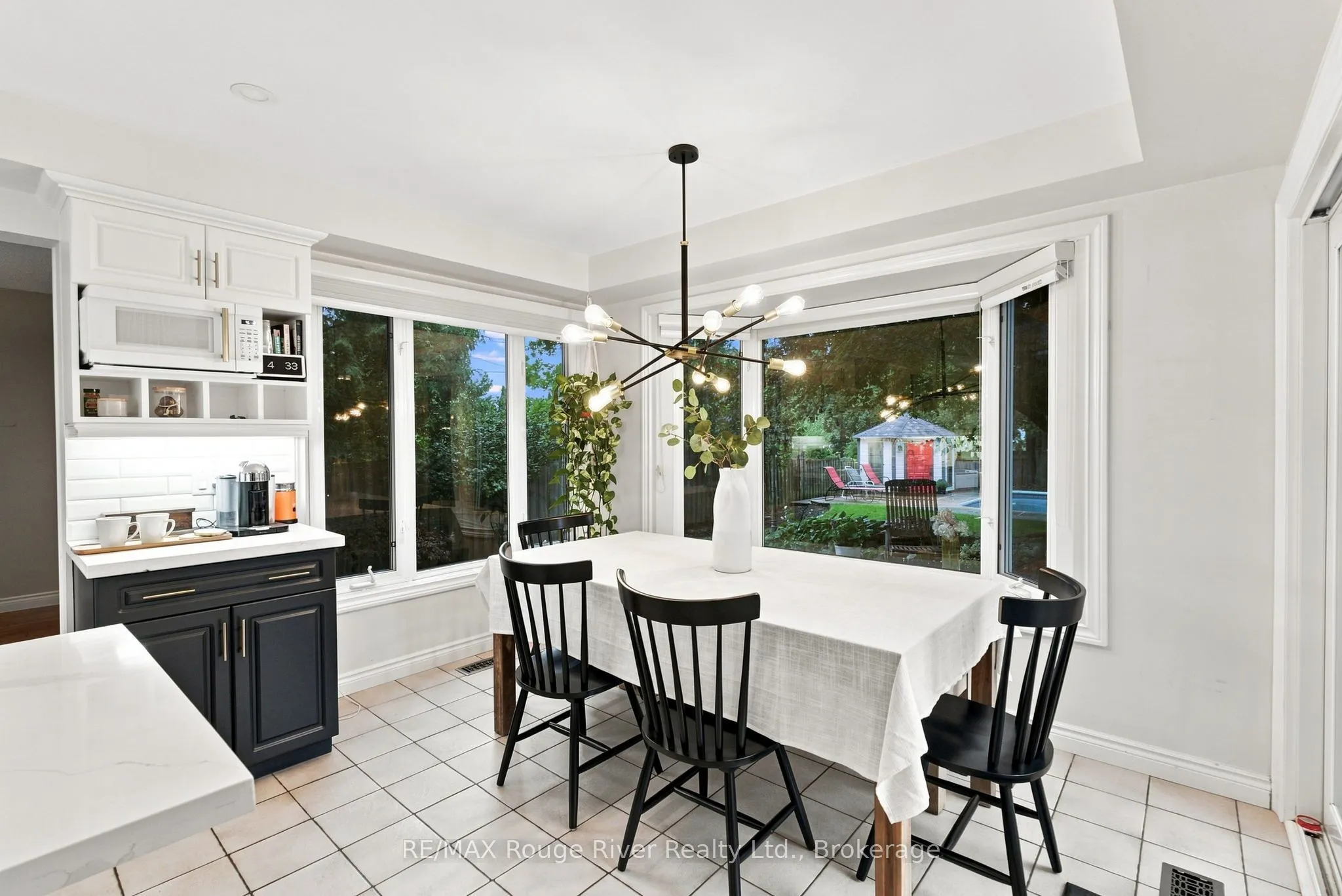 7 Lyndhurst Crescent