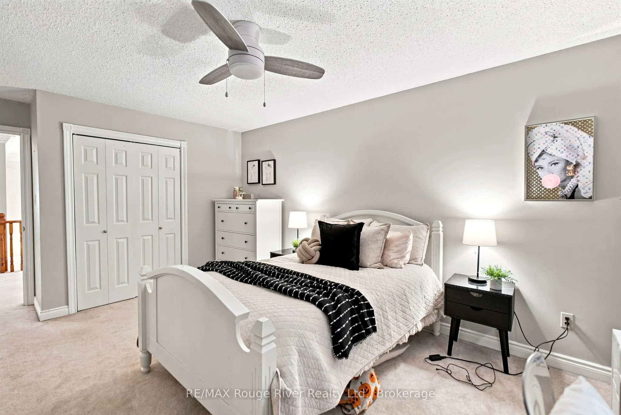 7 Lyndhurst Crescent