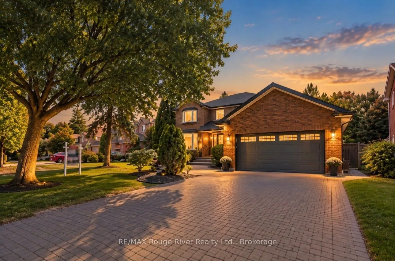 7 Lyndhurst Crescent