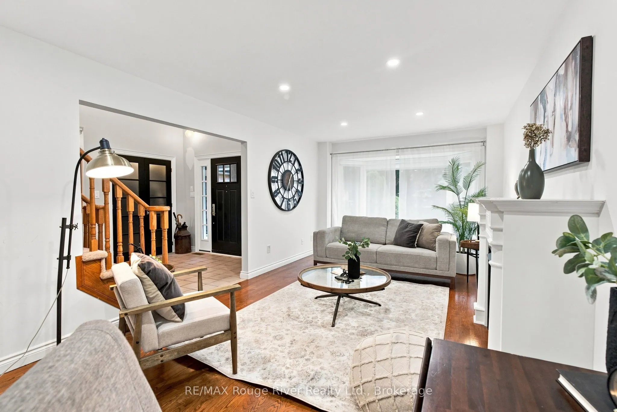 7 Lyndhurst Crescent