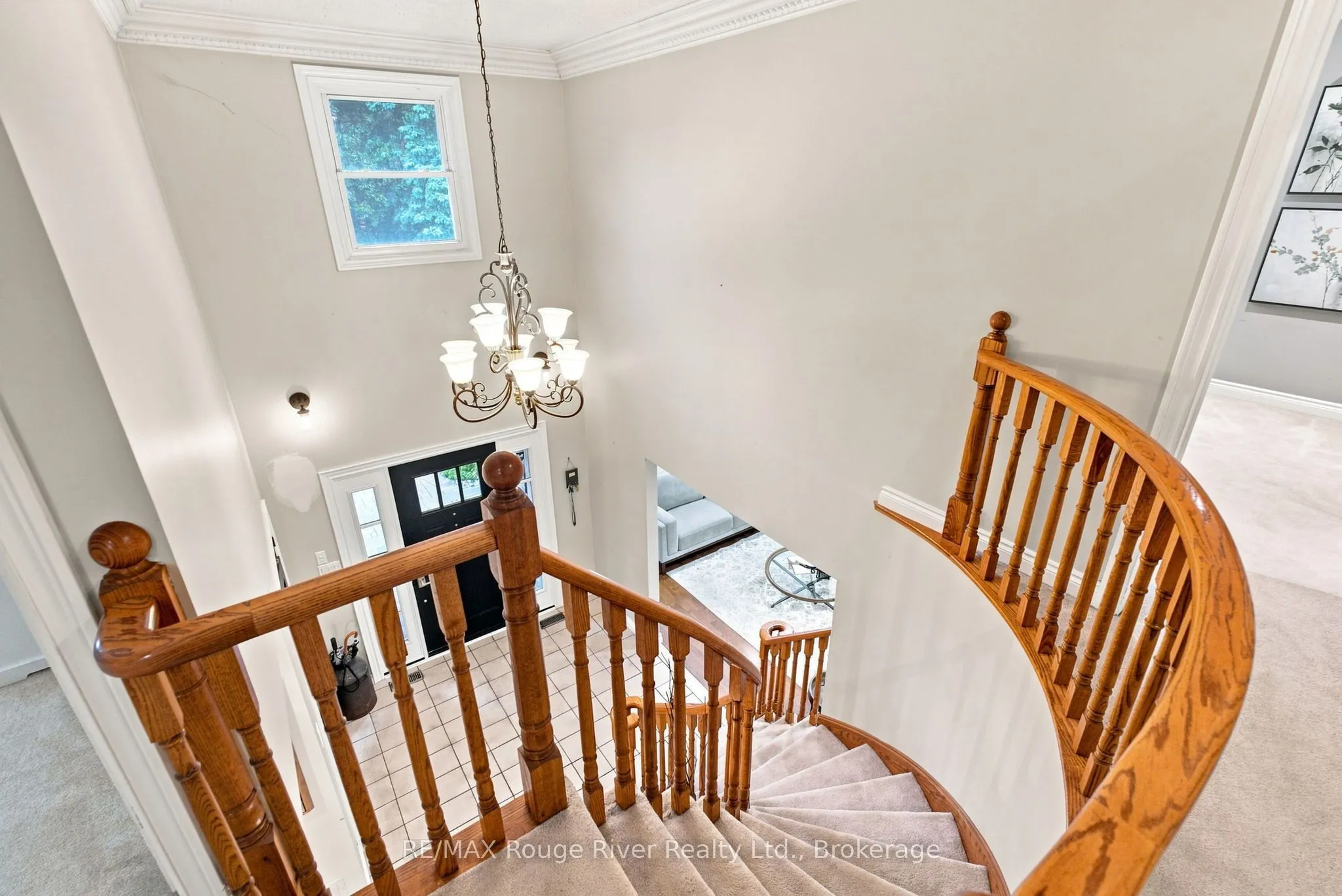 7 Lyndhurst Crescent