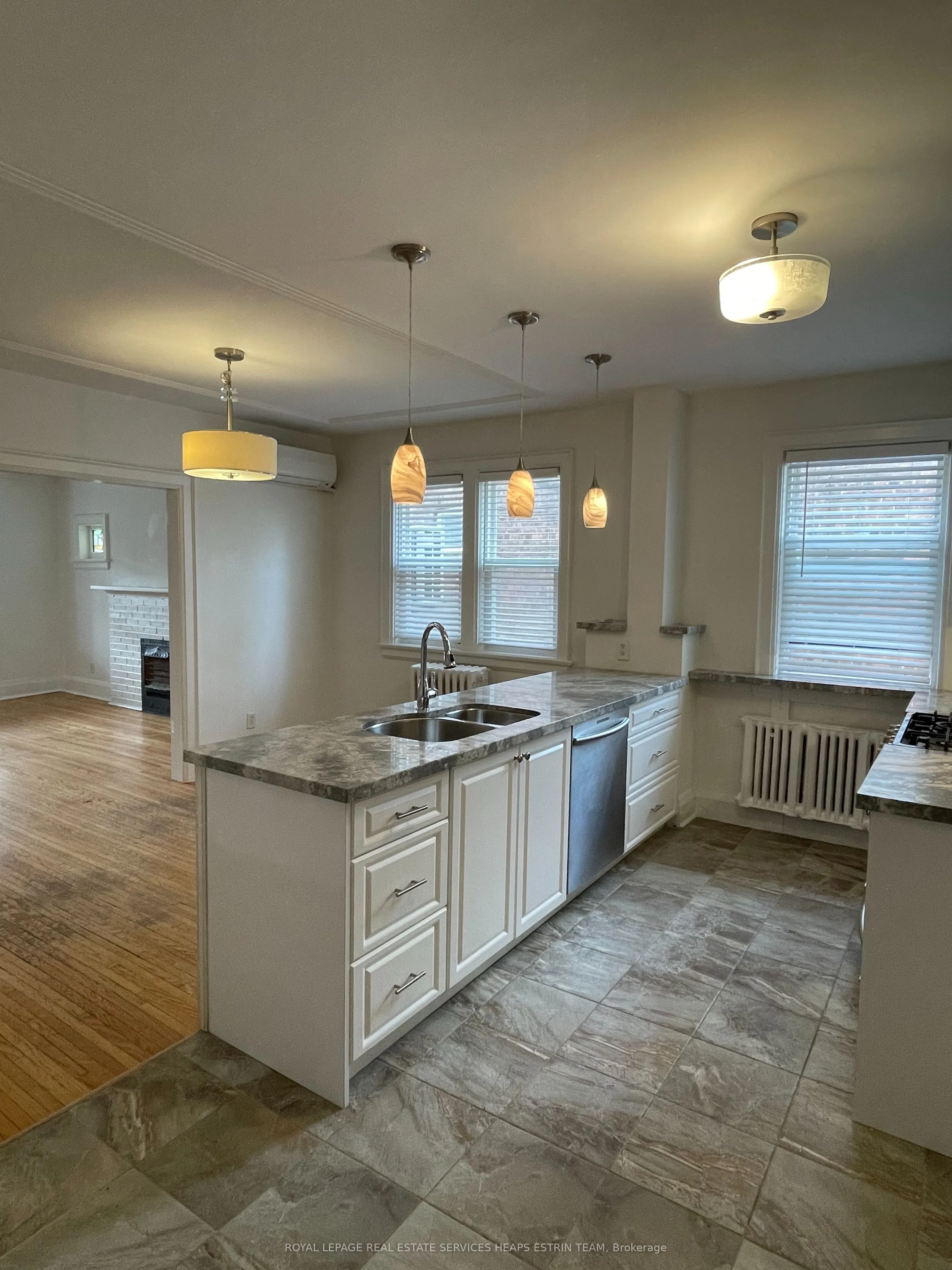 41 Scarboro Beach Boulevard #main
