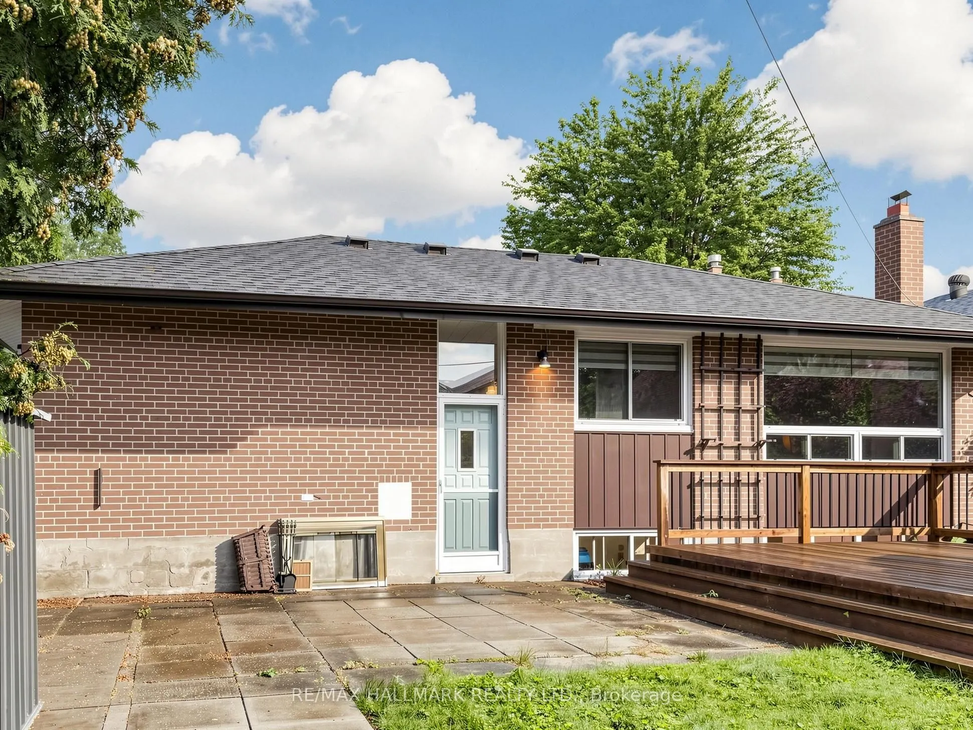 59 Woodgarden Crescent