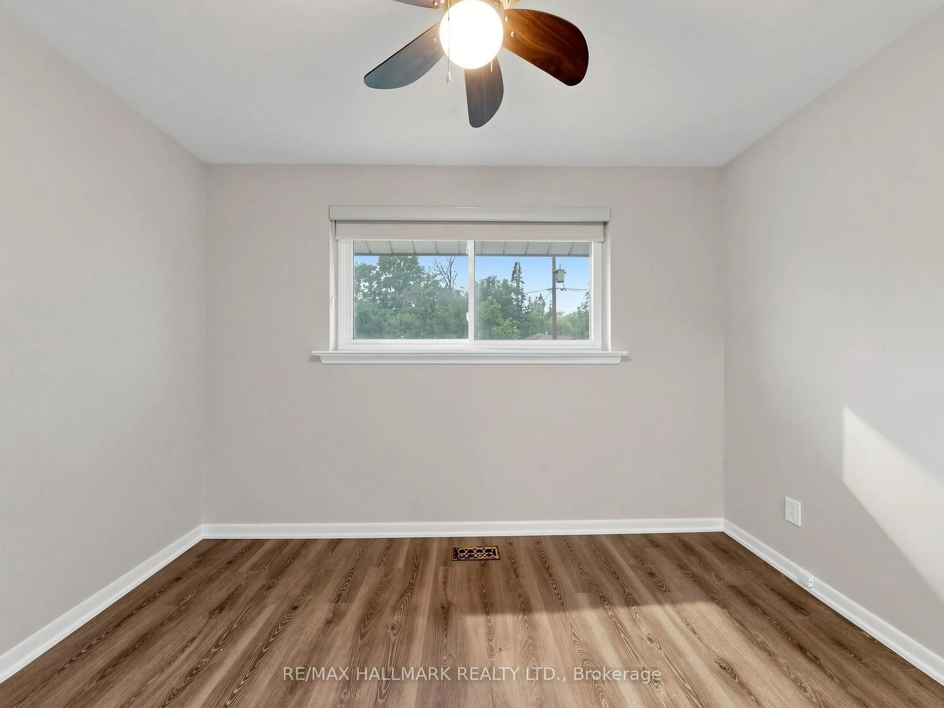 59 Woodgarden Crescent