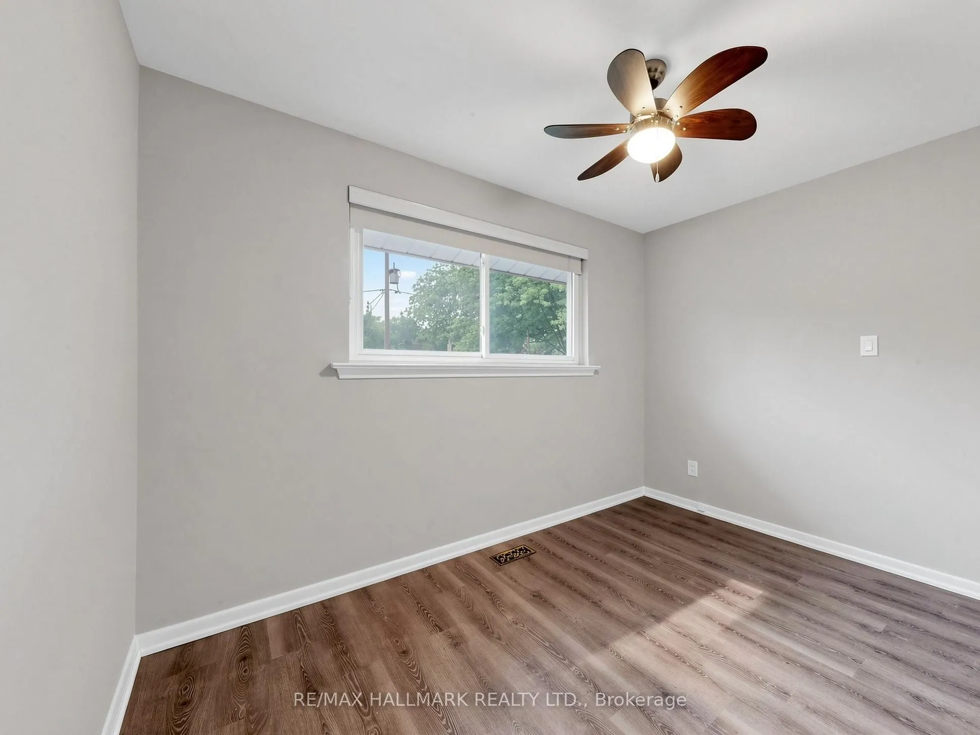 59 Woodgarden Crescent