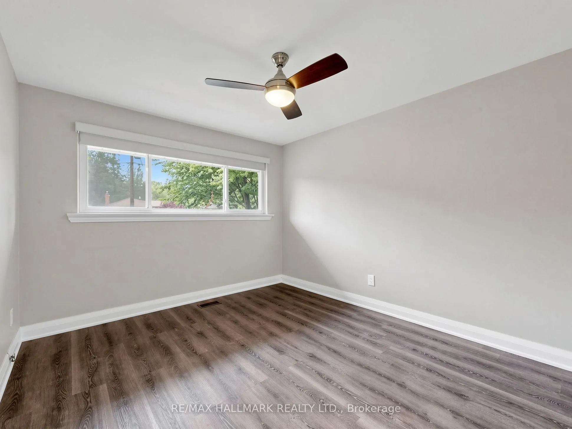 59 Woodgarden Crescent