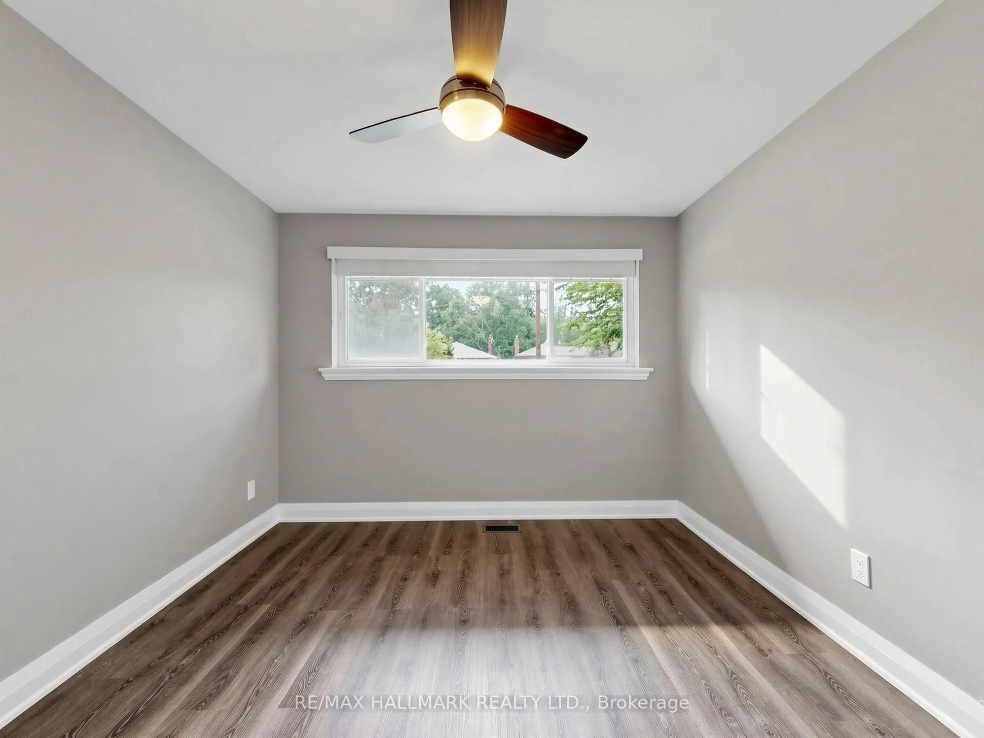 59 Woodgarden Crescent