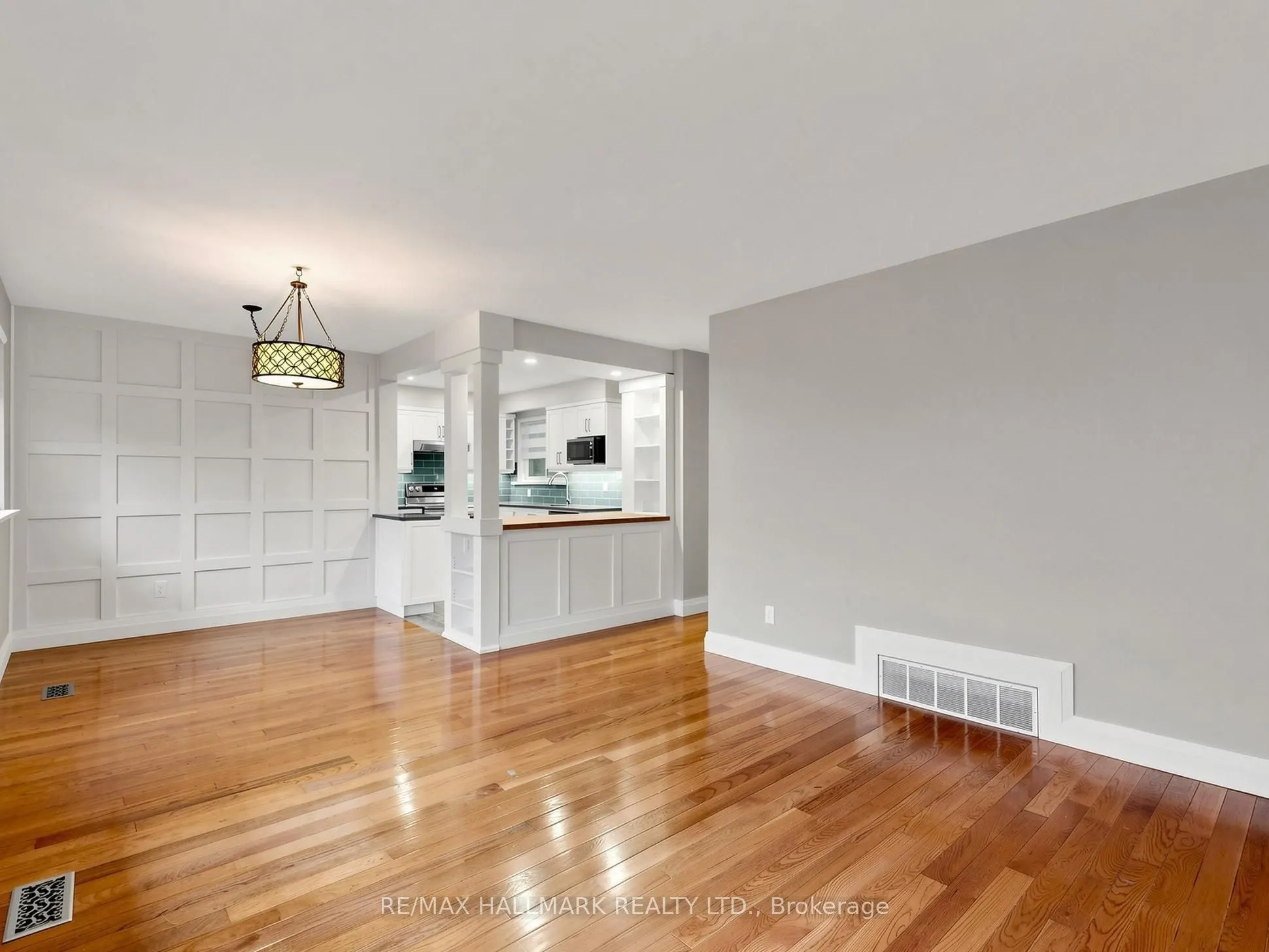 59 Woodgarden Crescent
