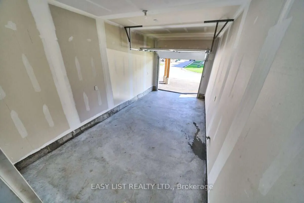 23 Addyman Crescent