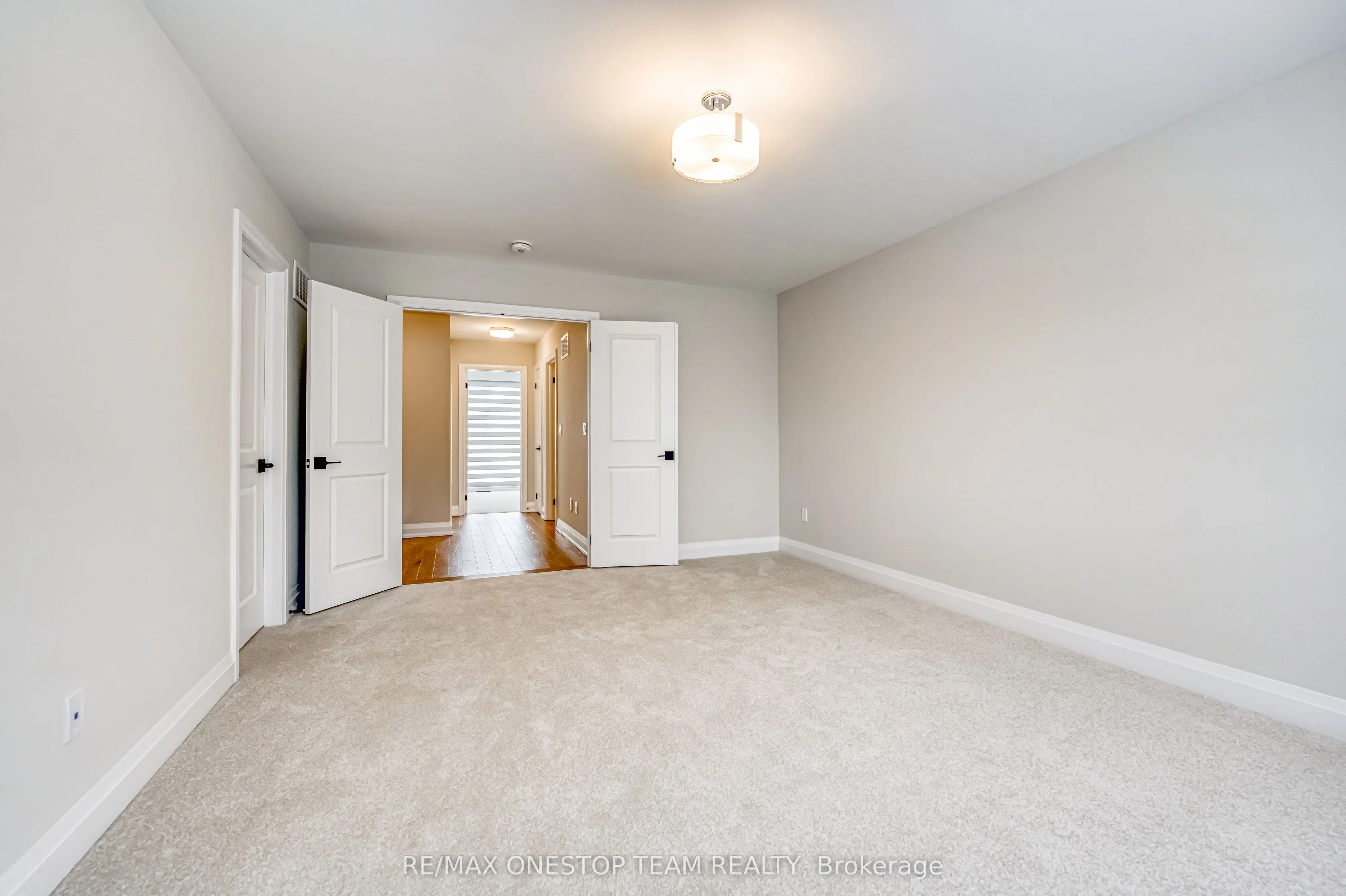 2833 Albatross Way