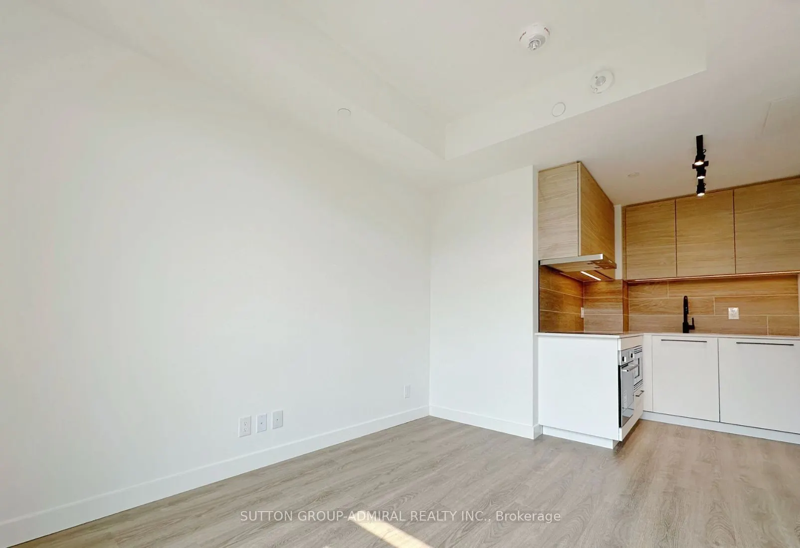 1050 Eastern Avenue #328