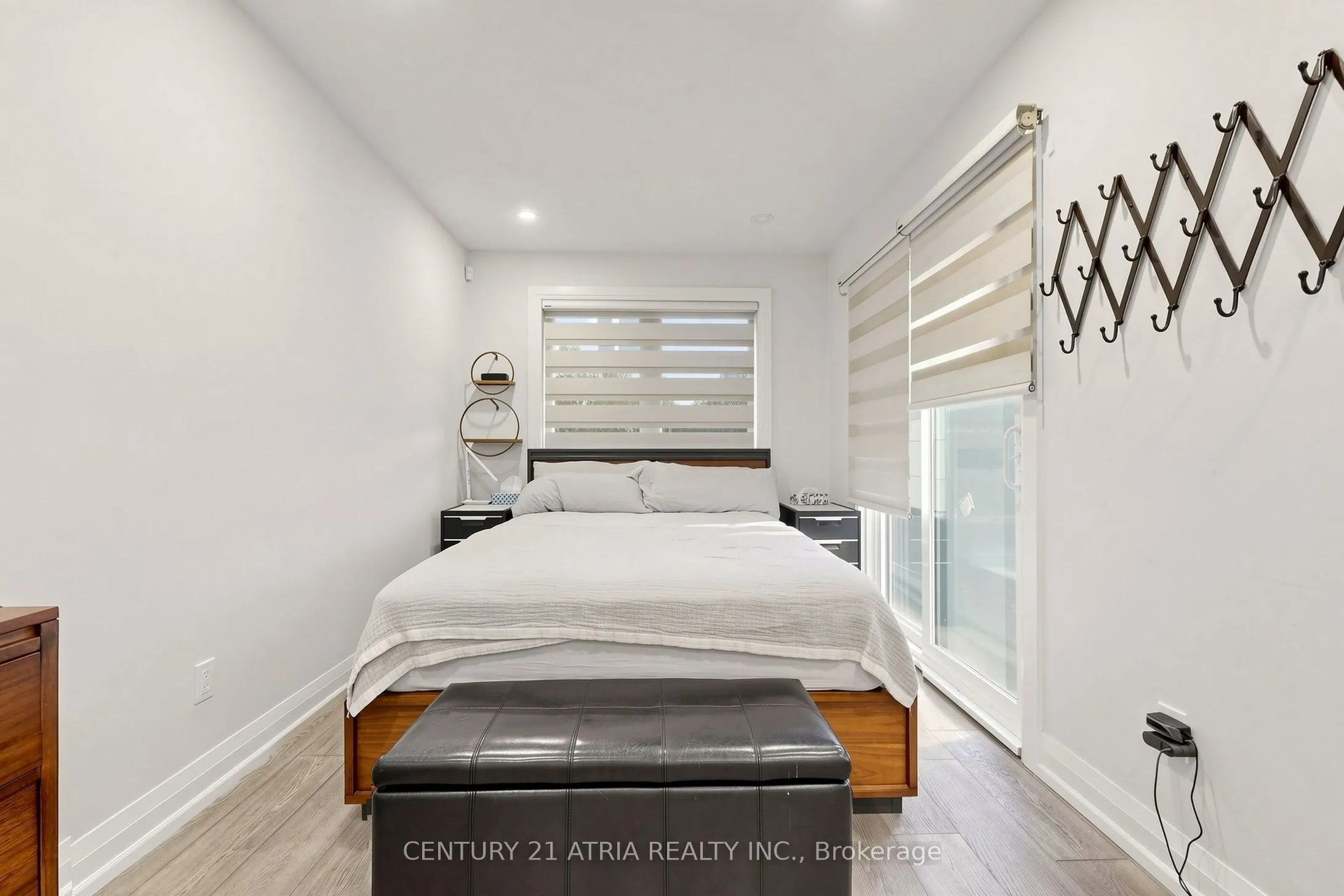 5 Bertmount Avenue