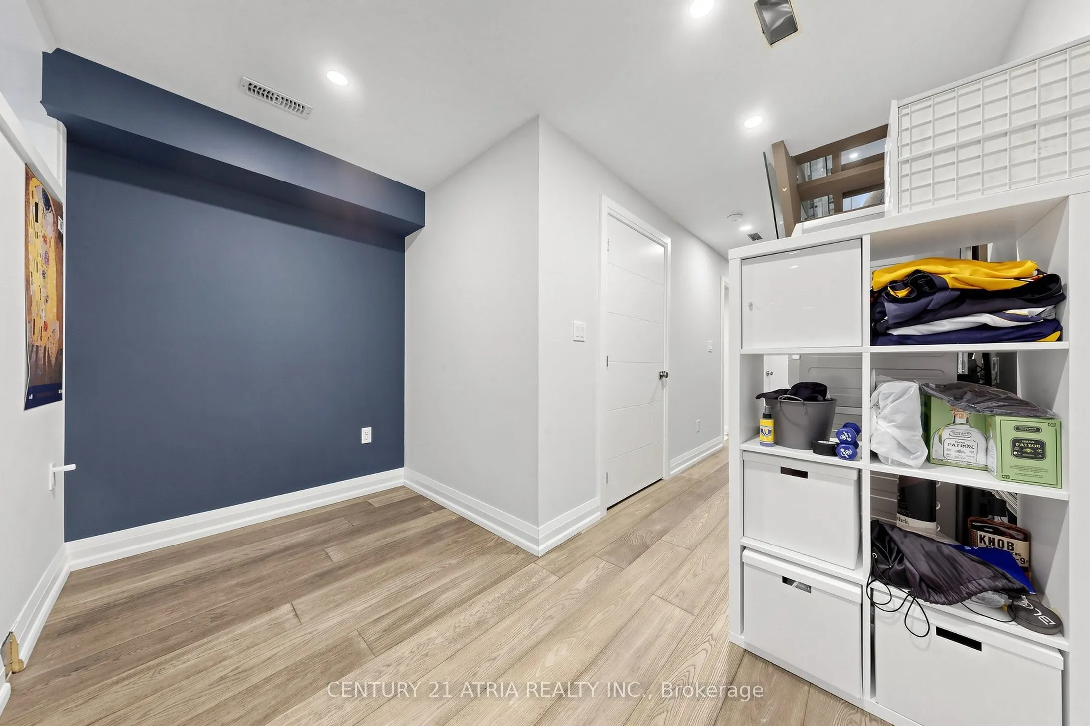 5 Bertmount Avenue