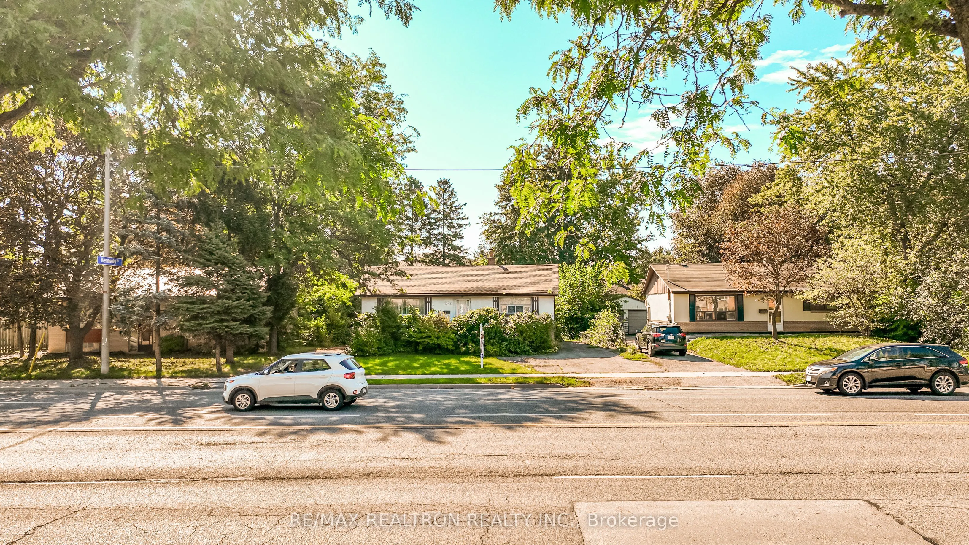 3859 Finch Avenue E