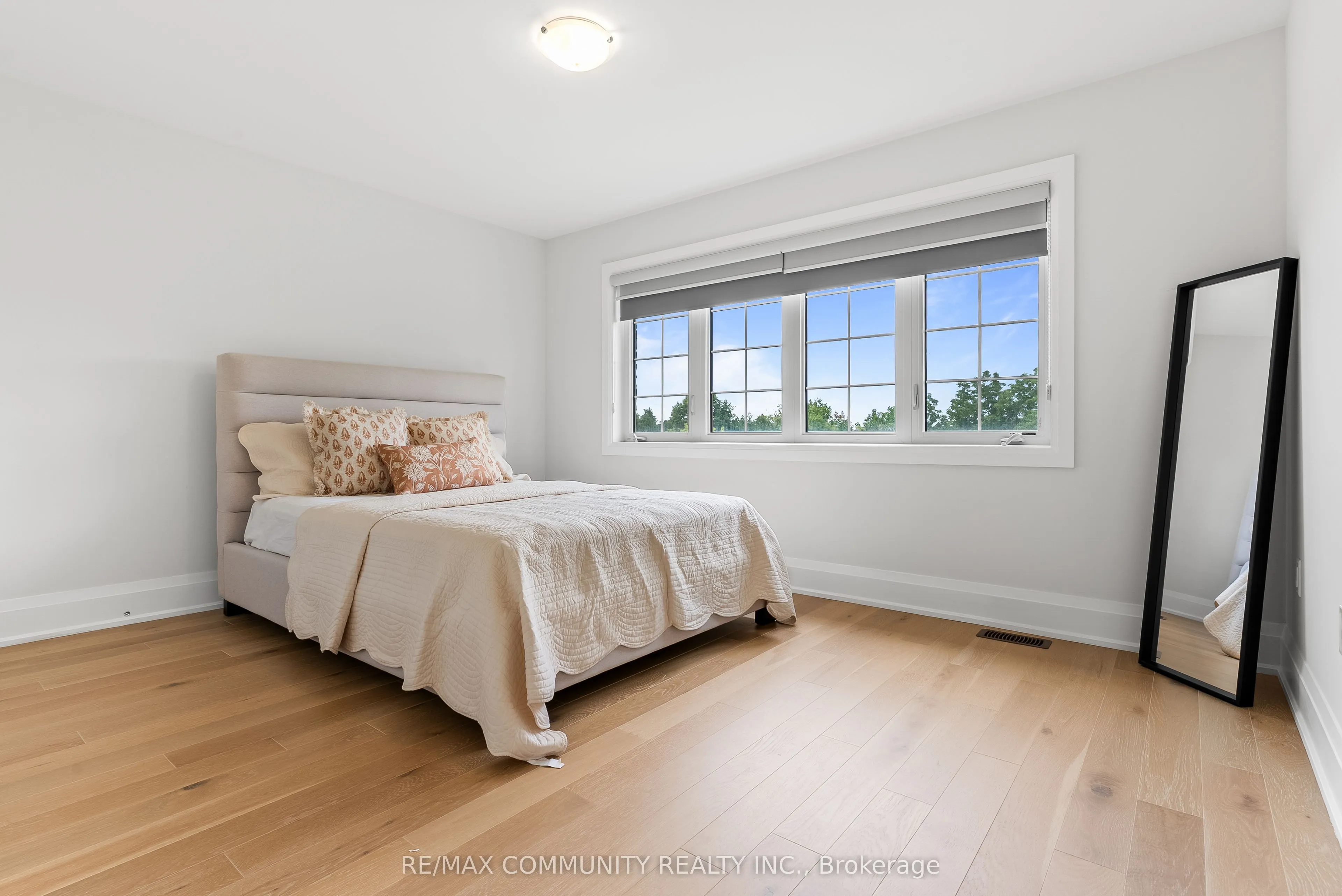 2511 Florentine Place