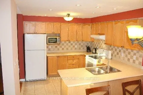 16 Steamer Drive