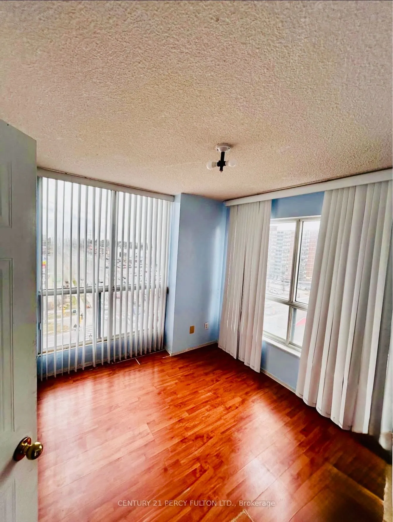 2550 Lawrence Avenue E #721