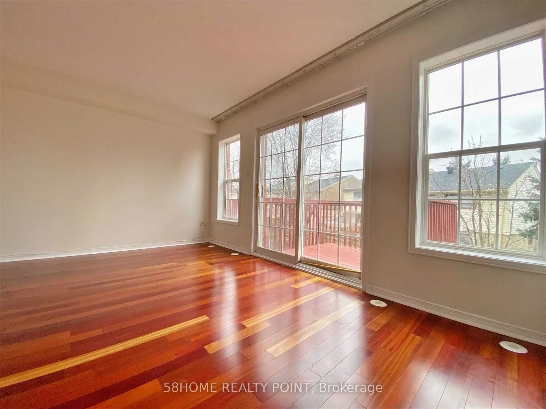 17 Exchequer Place #Upper