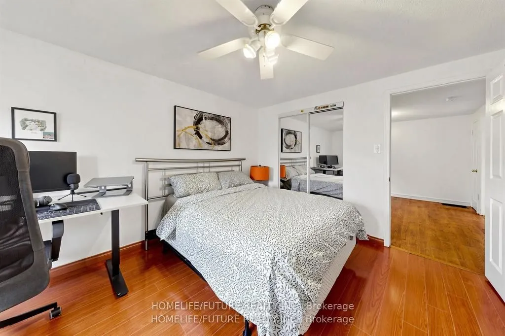 86 Halfmoon Square