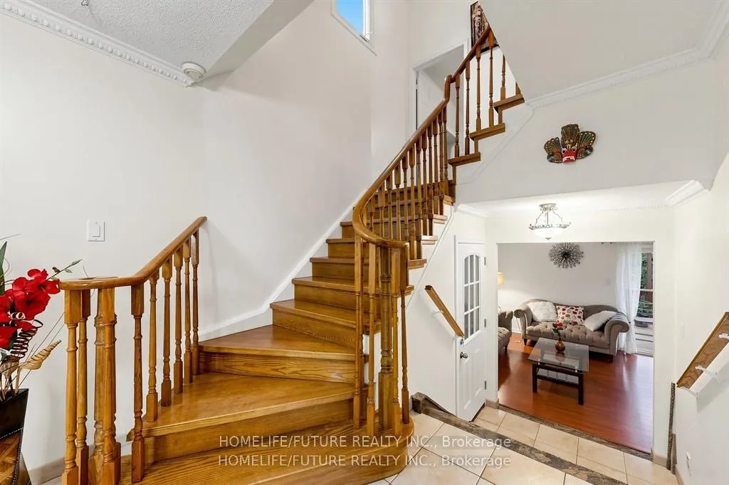 86 Halfmoon Square