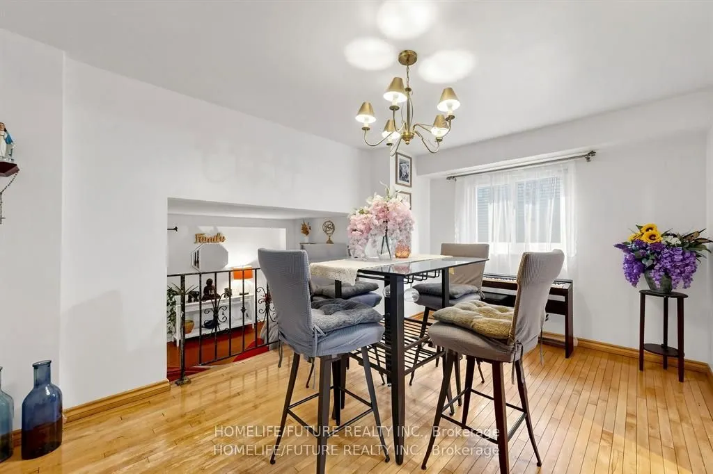 86 Halfmoon Square