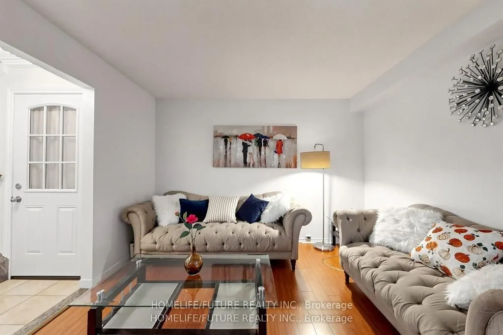 86 Halfmoon Square