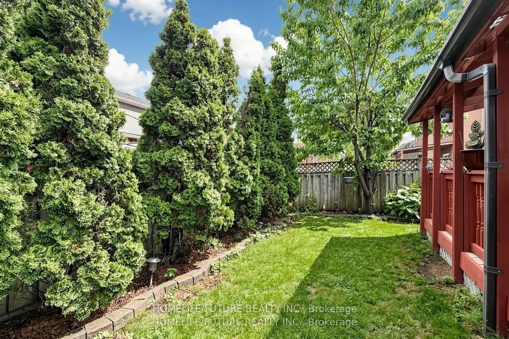 86 Halfmoon Square