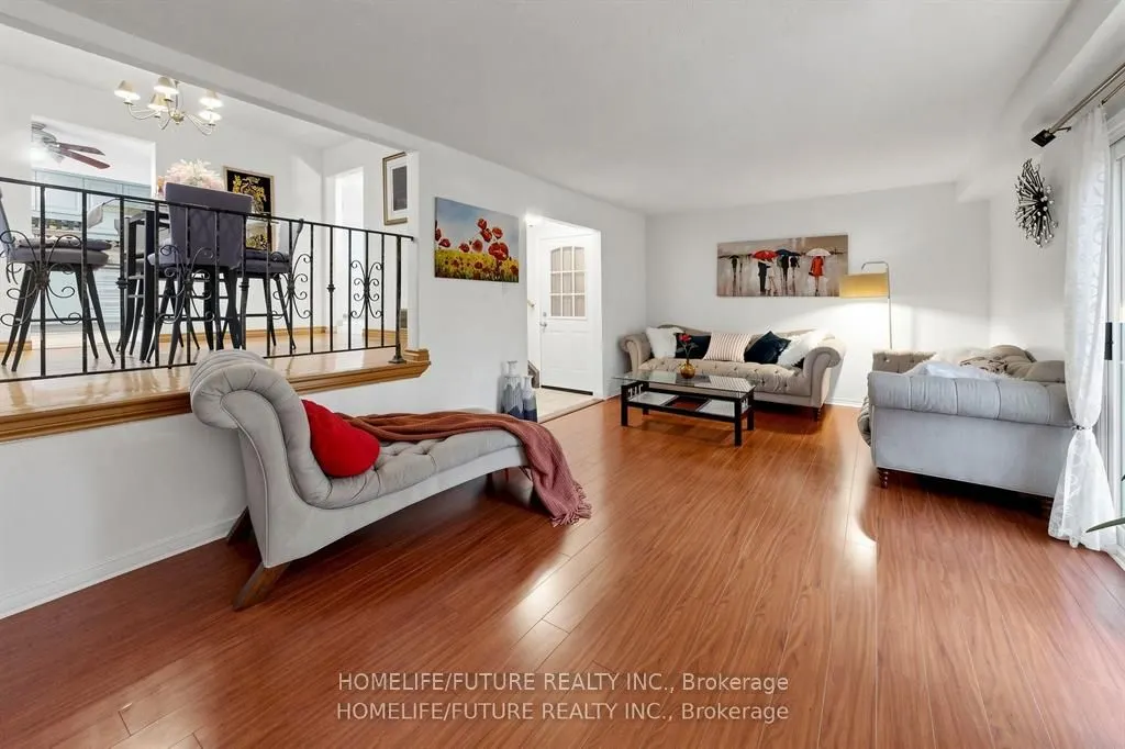 86 Halfmoon Square