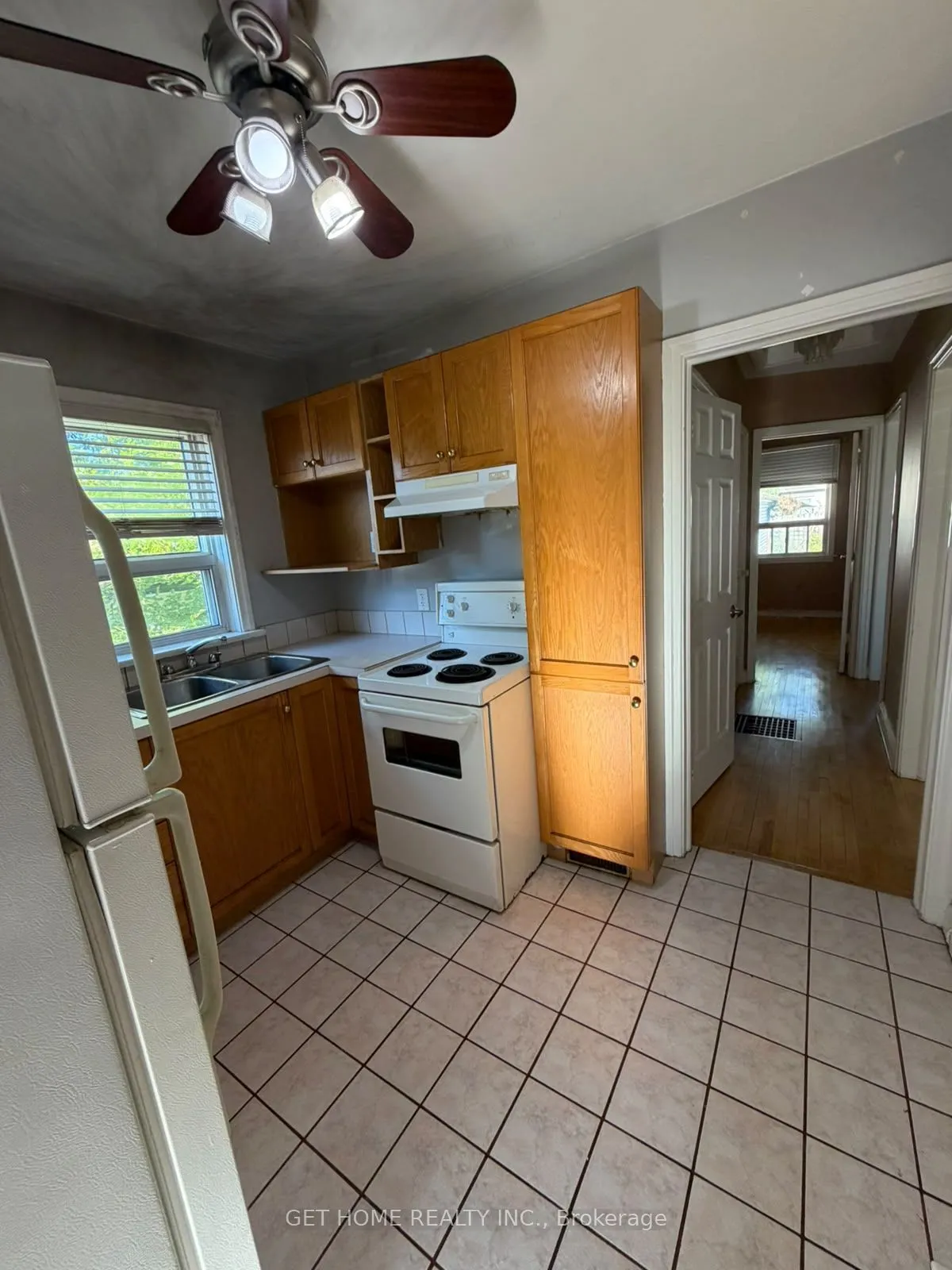 105 St Hubert Avenue #Upper